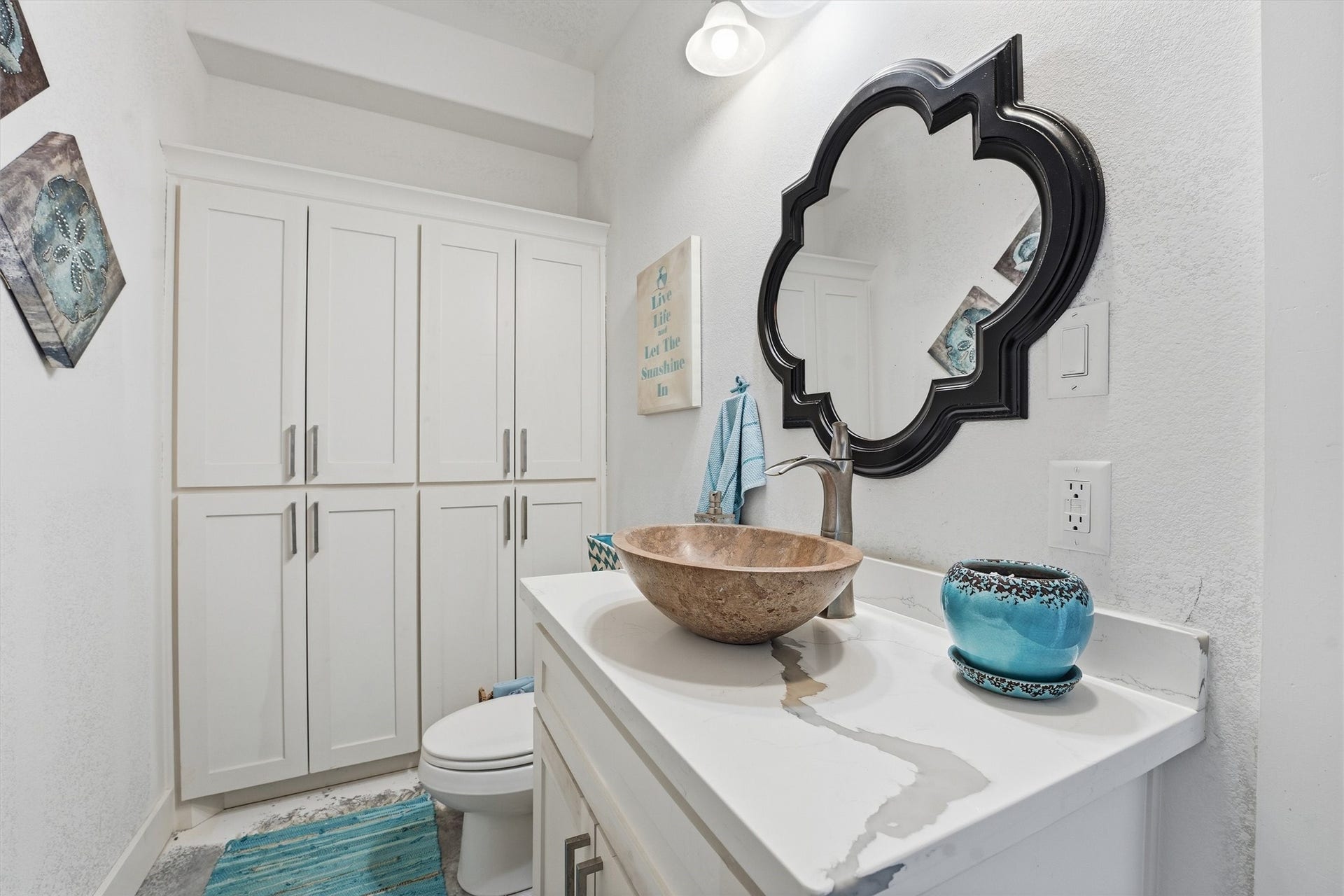 4019 Bayshore Drive Drive, Bacliff, TX 77518 Pool bath with tons of storage