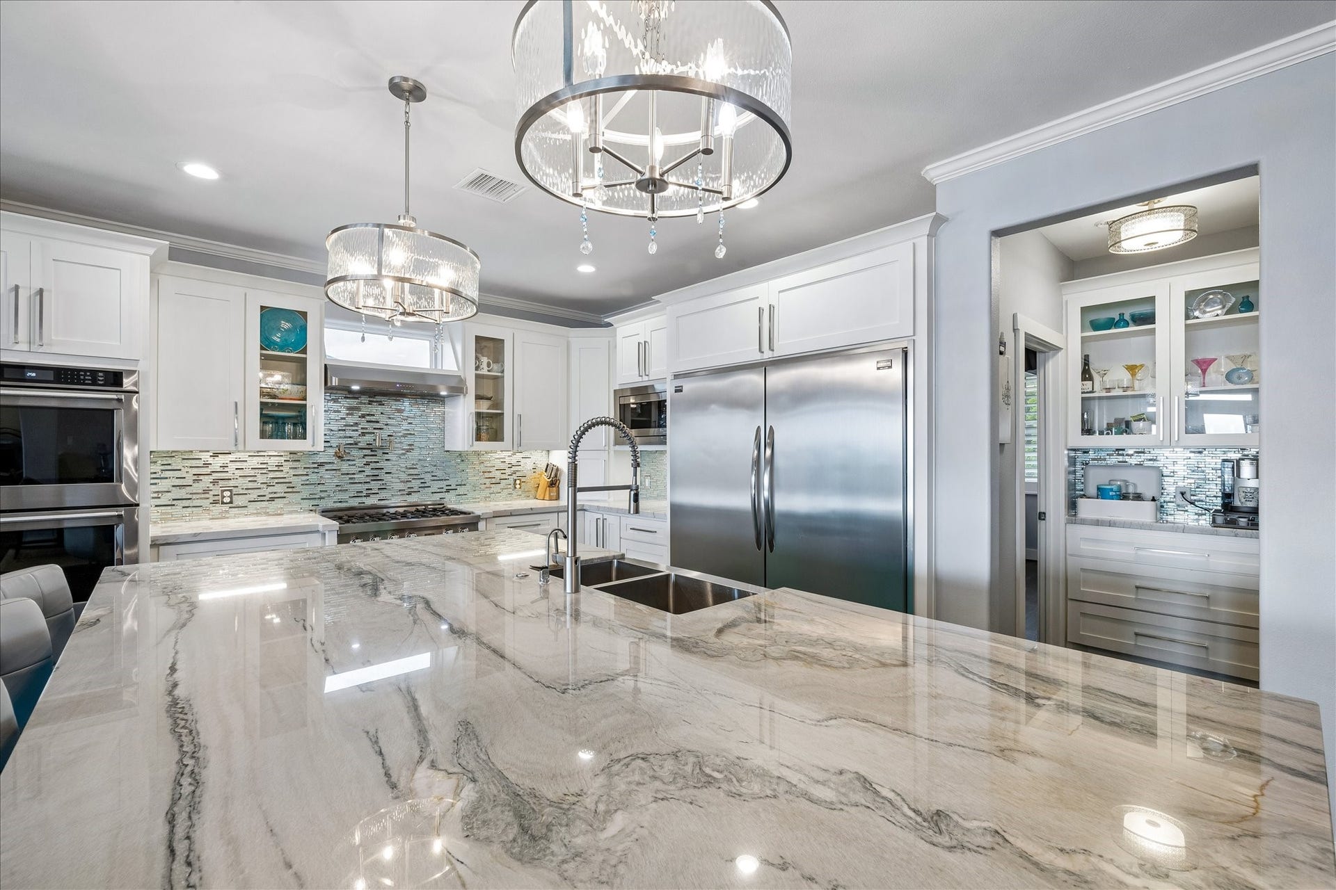 4019 Bayshore Drive Drive, Bacliff, TX 77518 Full size stainless steel refrigerator and freezer