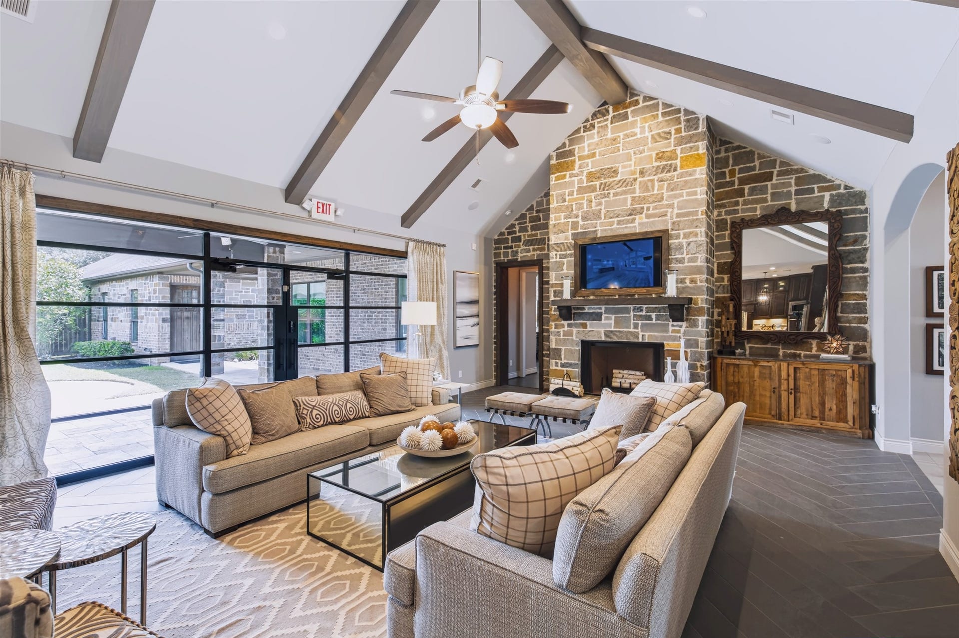 32400 SH 249, Pinehurst, TX 77362 32400 SH 249, Pinehurst, TX 77362
