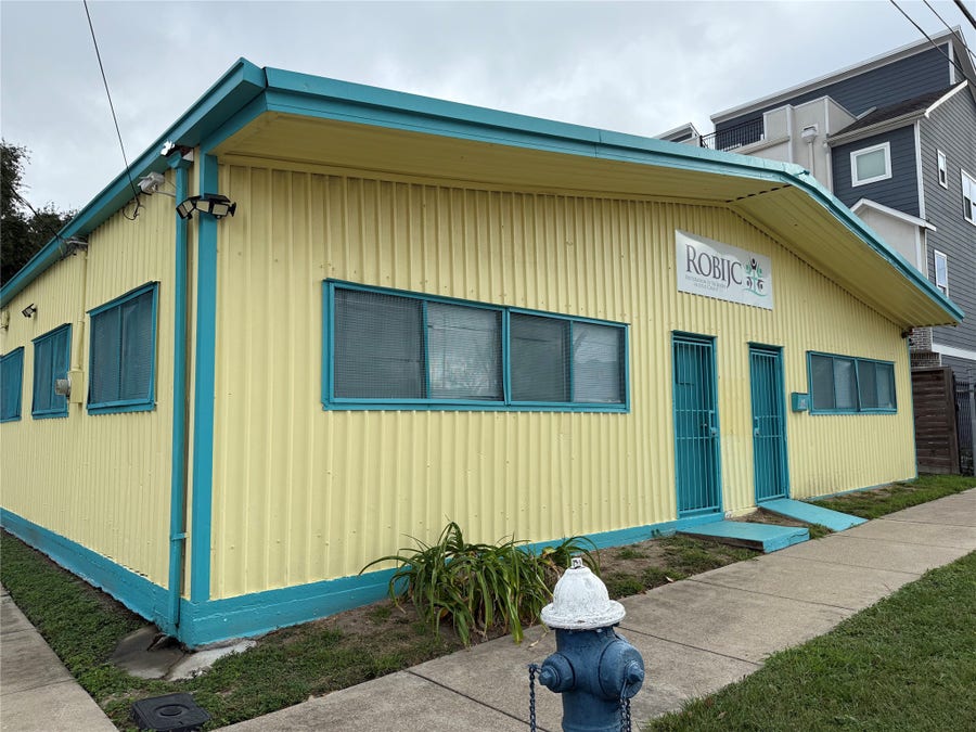 Property photo for 2501 Mcgowen Street, Houston, TX