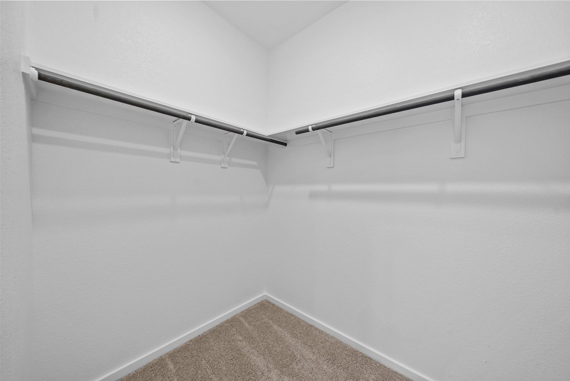 2784 Portugal Laurel Drive, Alvin, TX 77511 2784 Portugal Laurel Drive, Alvin, TX 77511