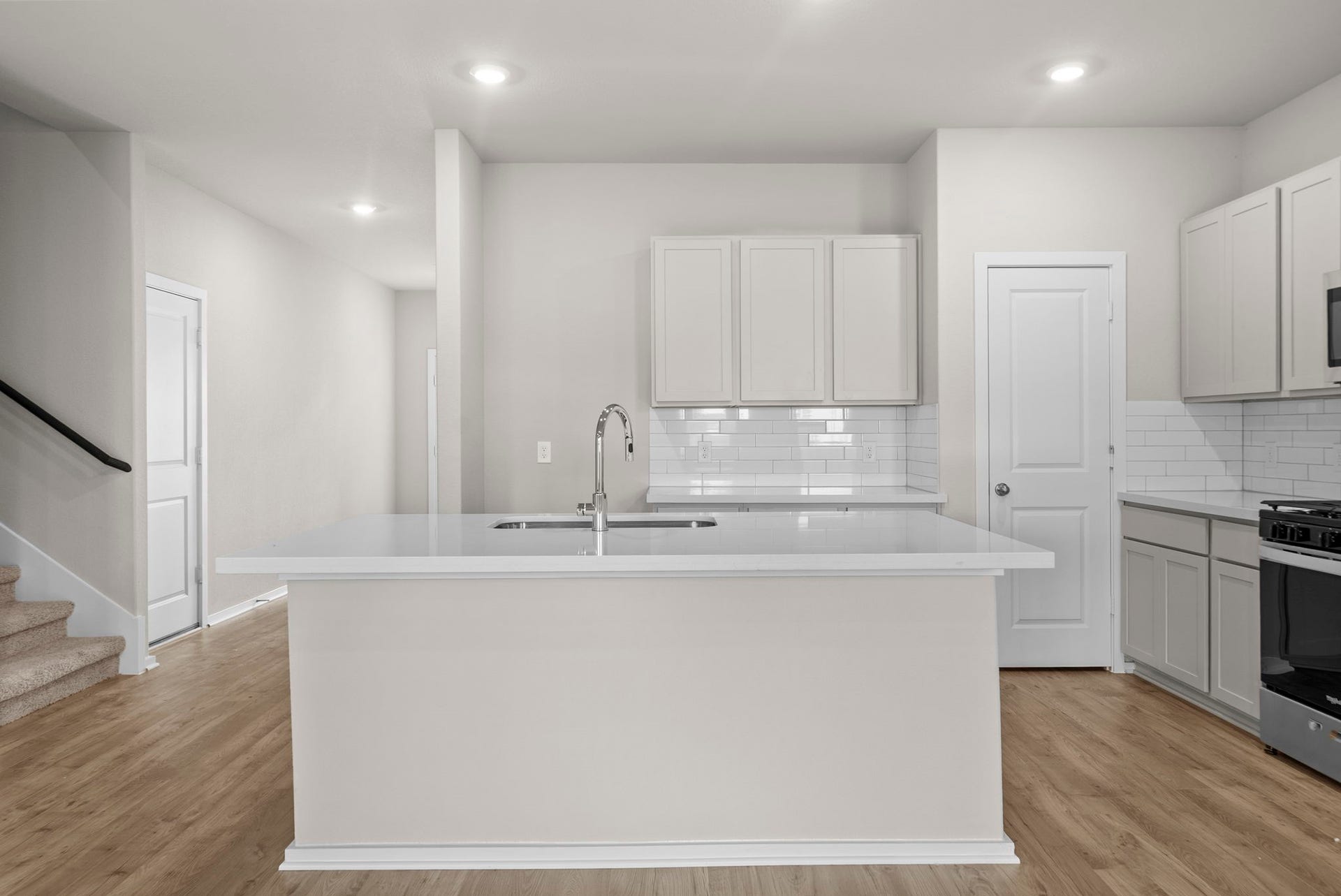 2784 Portugal Laurel Drive, Alvin, TX 77511 2784 Portugal Laurel Drive, Alvin, TX 77511