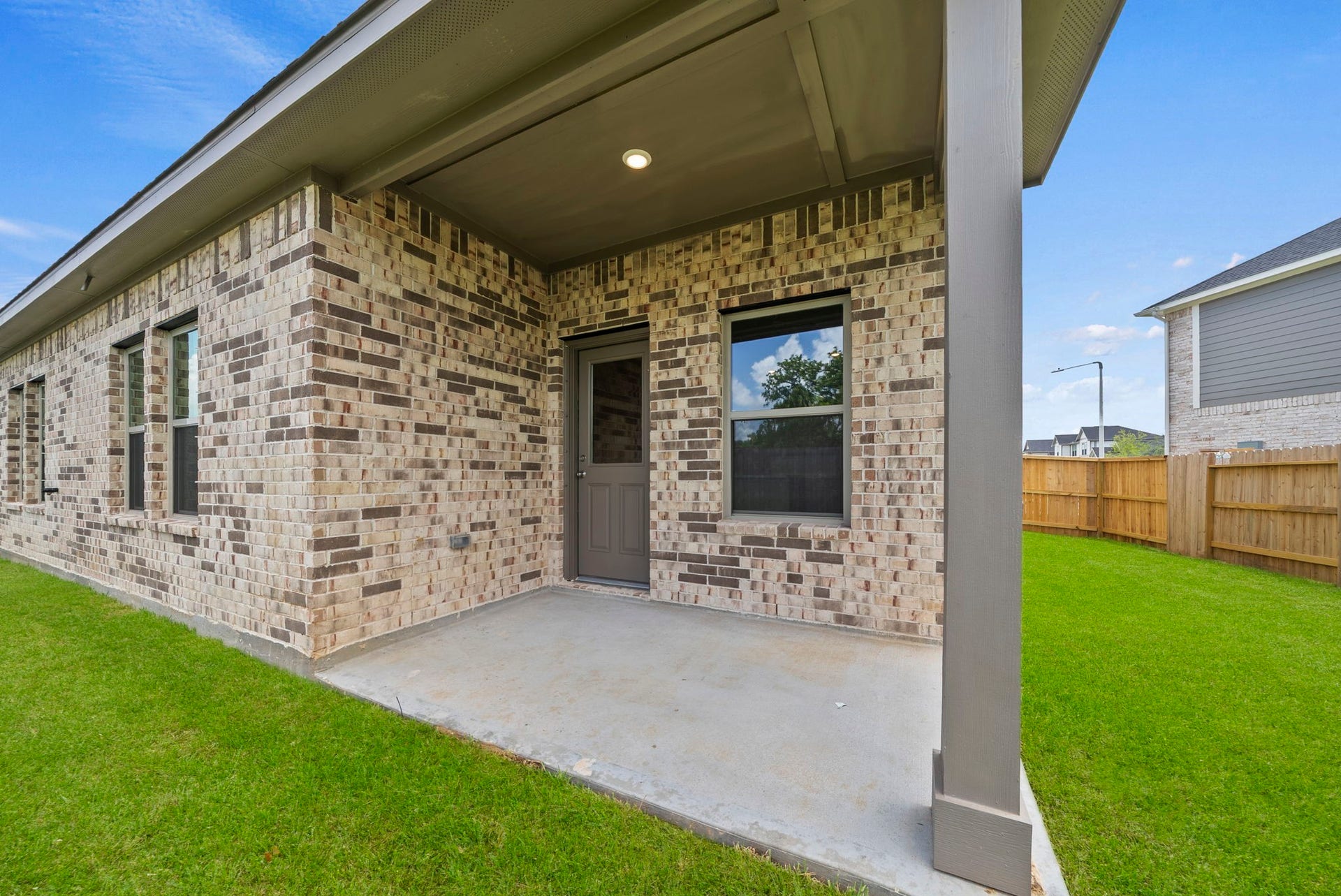 2784 Portugal Laurel Drive, Alvin, TX 77511 2784 Portugal Laurel Drive, Alvin, TX 77511