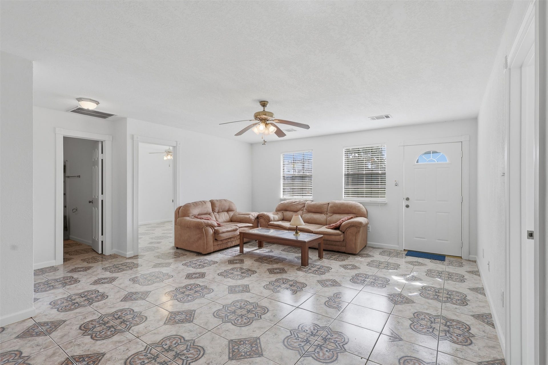 3834 Quail Hollow Drive, Brookshire, TX 77423 3834 Quail Hollow Drive, Brookshire, TX 77423