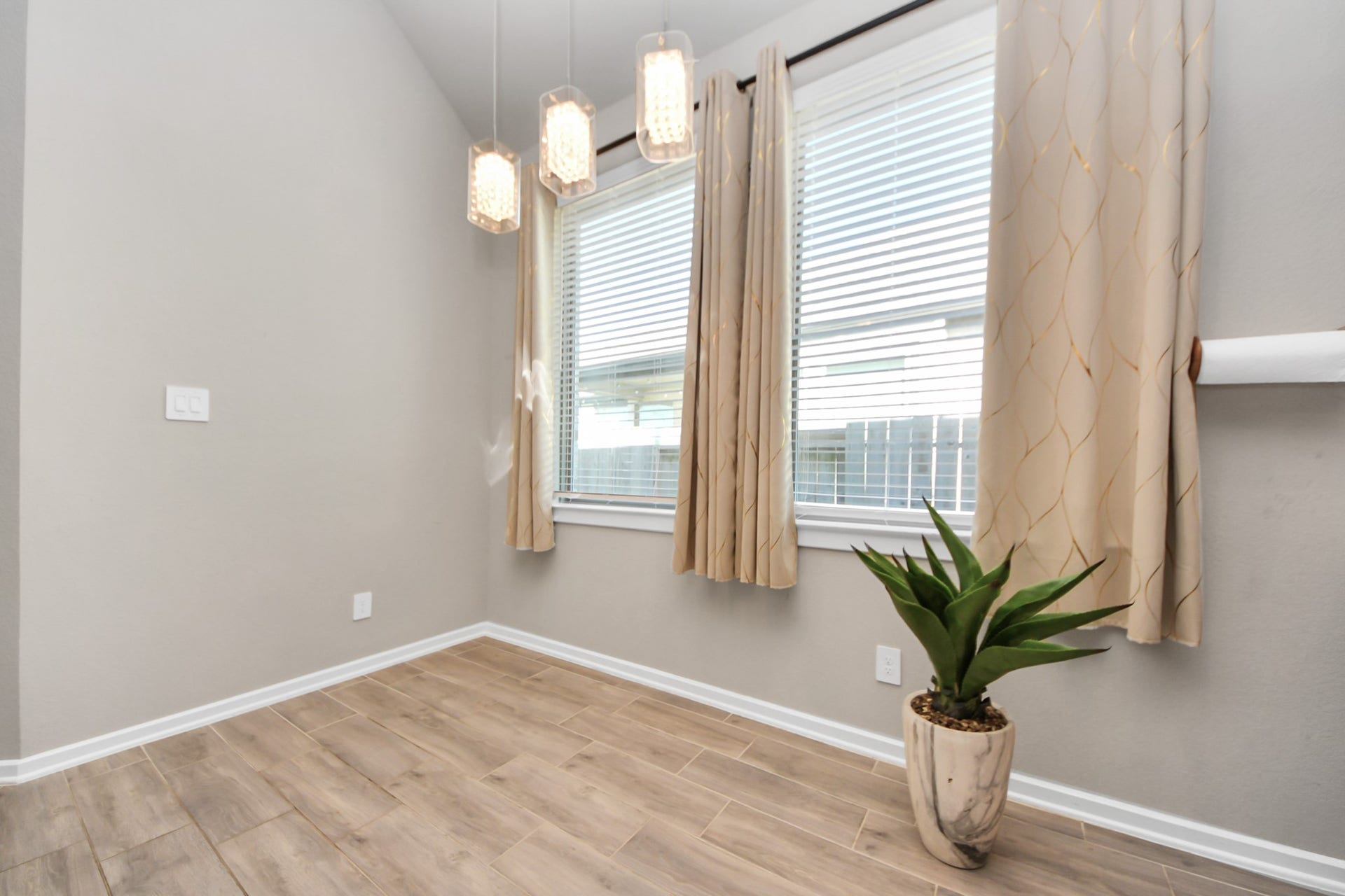 13021 OCEAN BREEZE LN Lane, La Marque, TX 77568 13021 OCEAN BREEZE LN Lane, La Marque, TX 77568