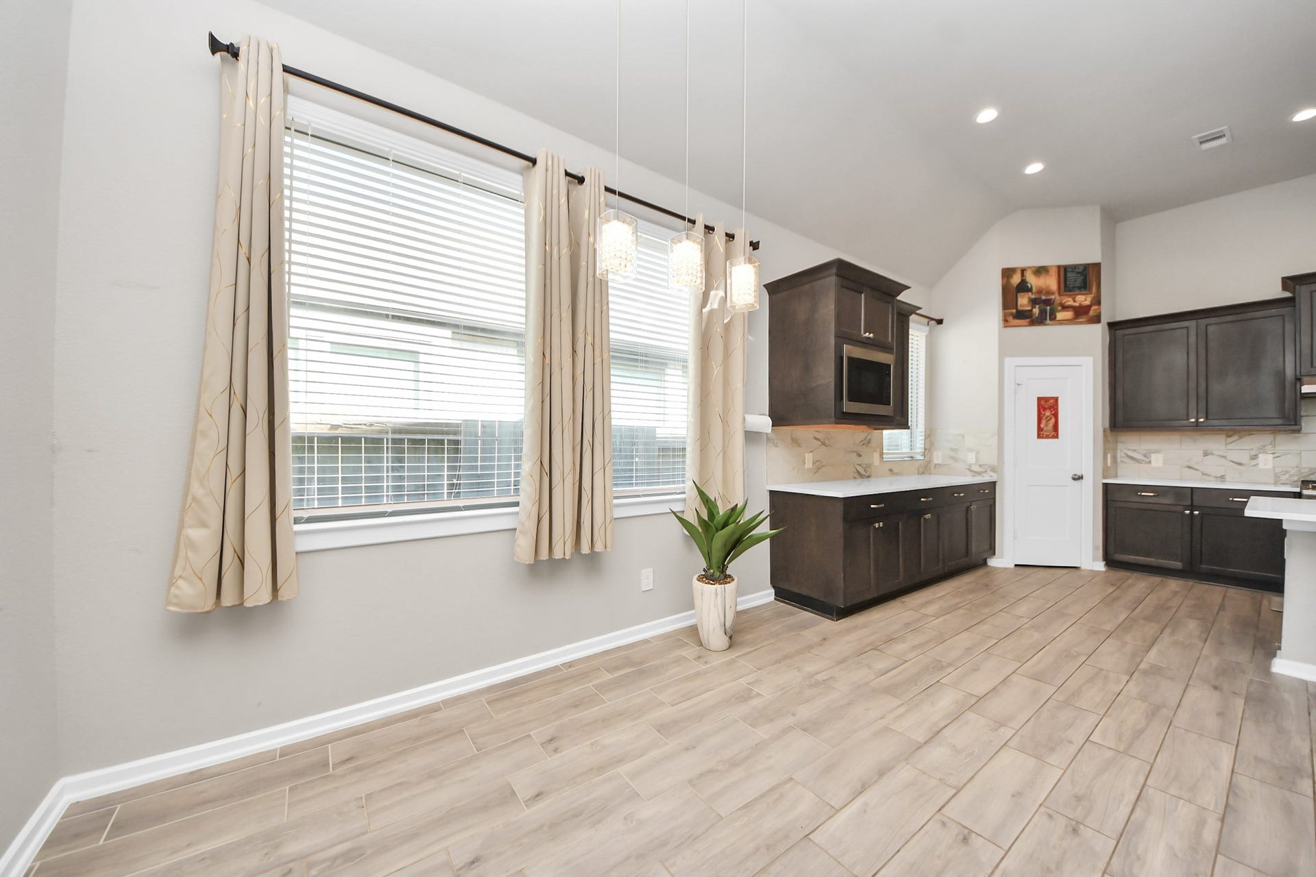 13021 OCEAN BREEZE LN Lane, La Marque, TX 77568 13021 OCEAN BREEZE LN Lane, La Marque, TX 77568