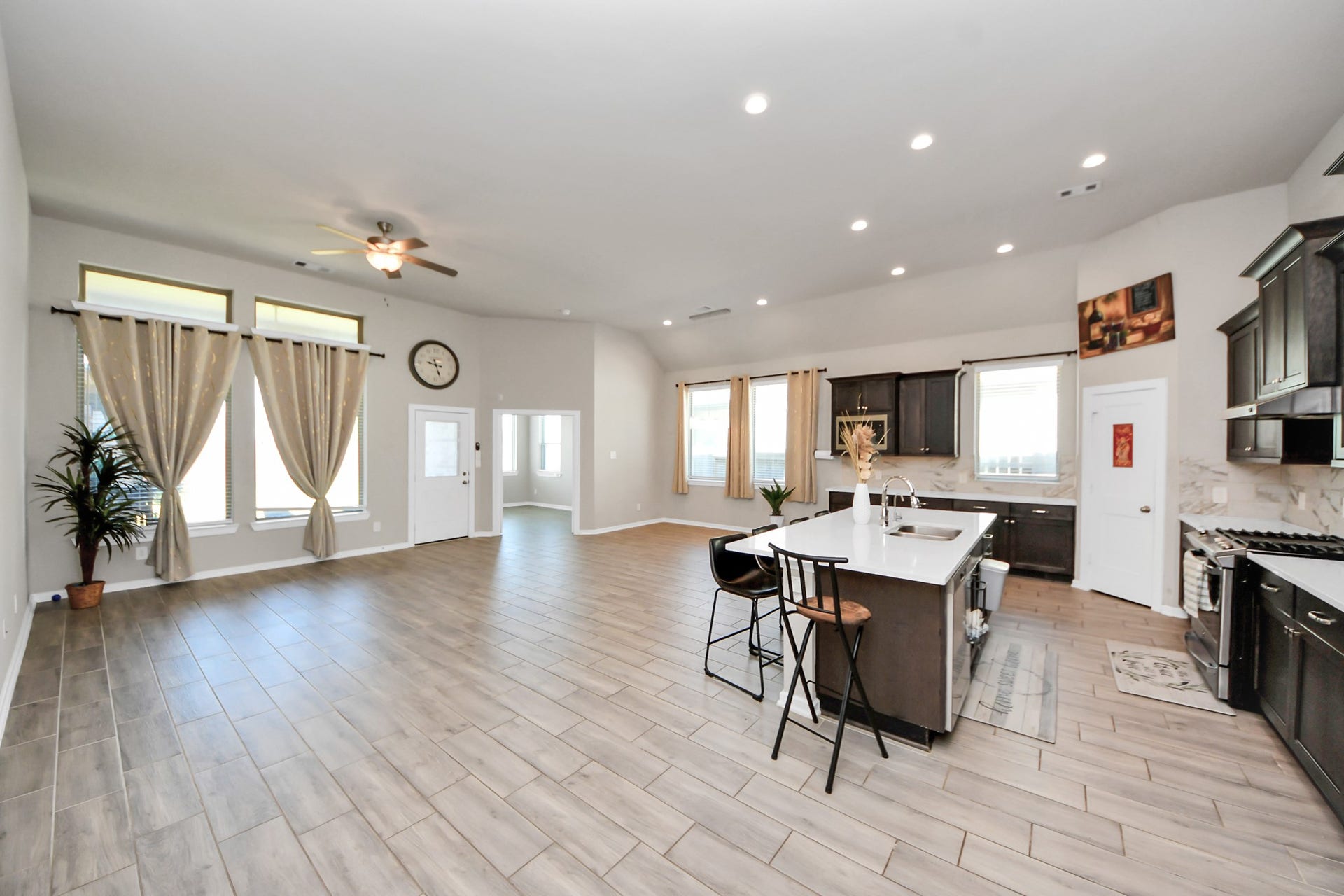 13021 OCEAN BREEZE LN Lane, La Marque, TX 77568 13021 OCEAN BREEZE LN Lane, La Marque, TX 77568
