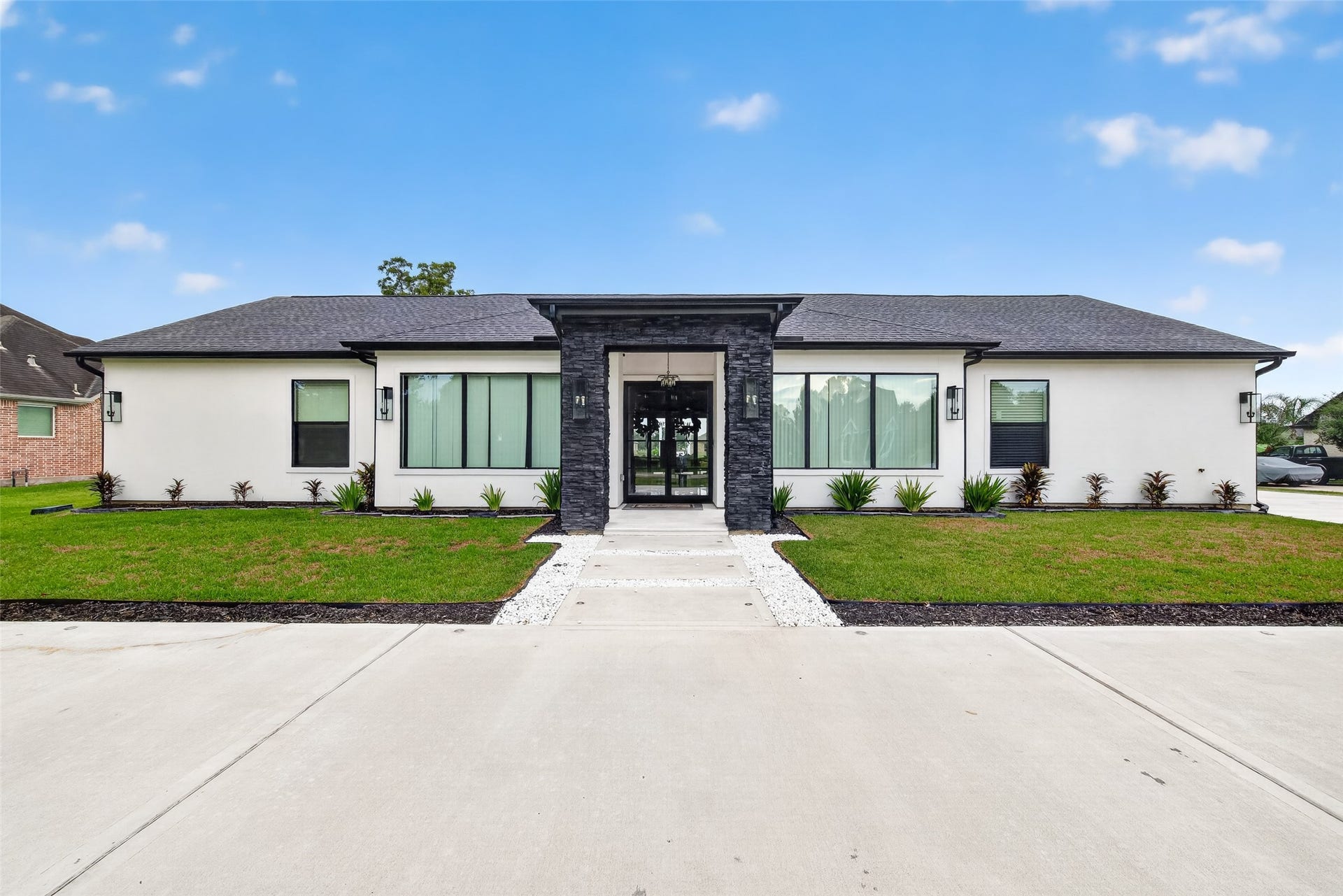 3227 River Bend Dr, Rosenberg, TX 77471 3227 River Bend Dr, Rosenberg, TX 77471