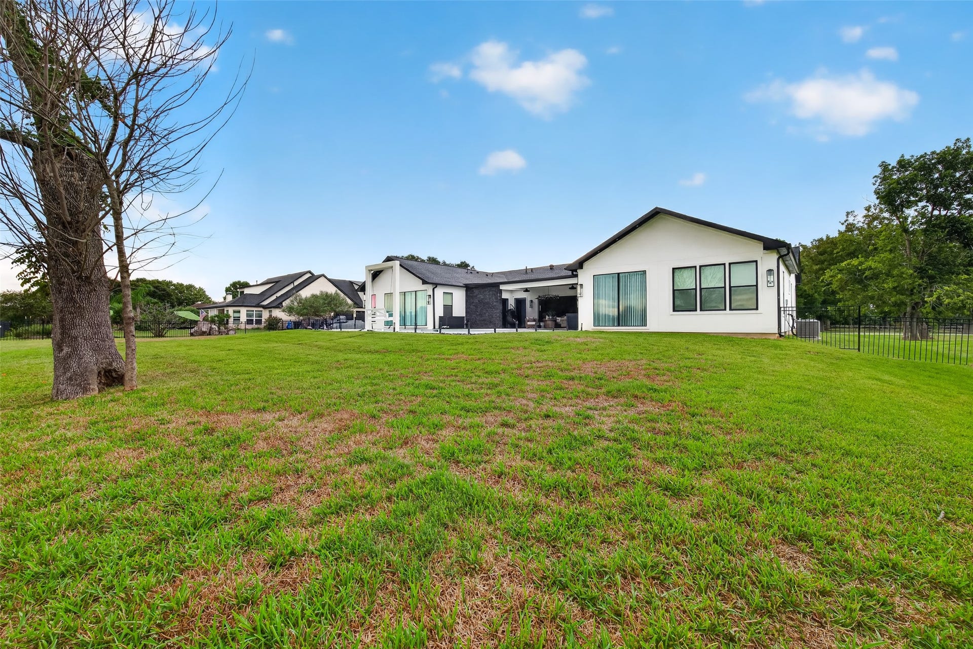 3227 River Bend Dr, Rosenberg, TX 77471 3227 River Bend Dr, Rosenberg, TX 77471