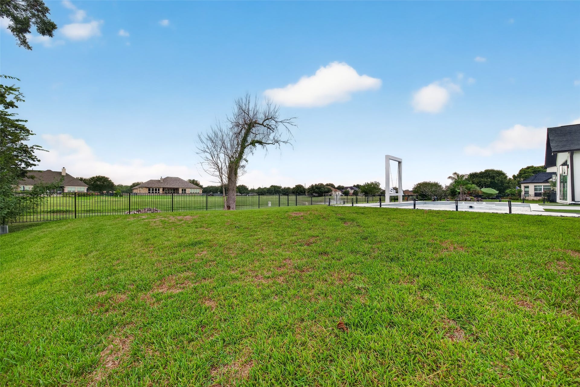 3227 River Bend Dr, Rosenberg, TX 77471 3227 River Bend Dr, Rosenberg, TX 77471