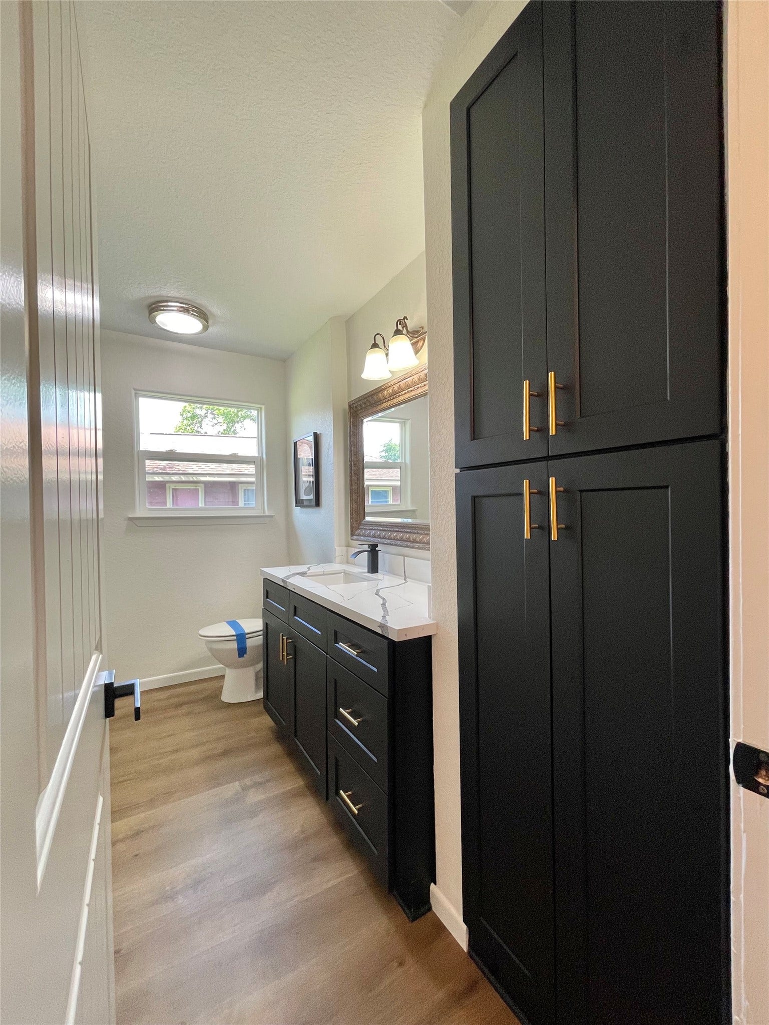 417 Jasmine Street, Lake Jackson, TX 77566 Luxury Style Bathroom