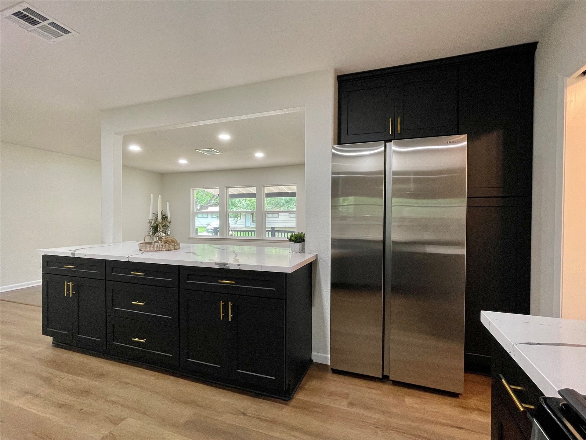 417 Jasmine Street, Lake Jackson, TX 77566 417 Jasmine Street, Lake Jackson, TX 77566