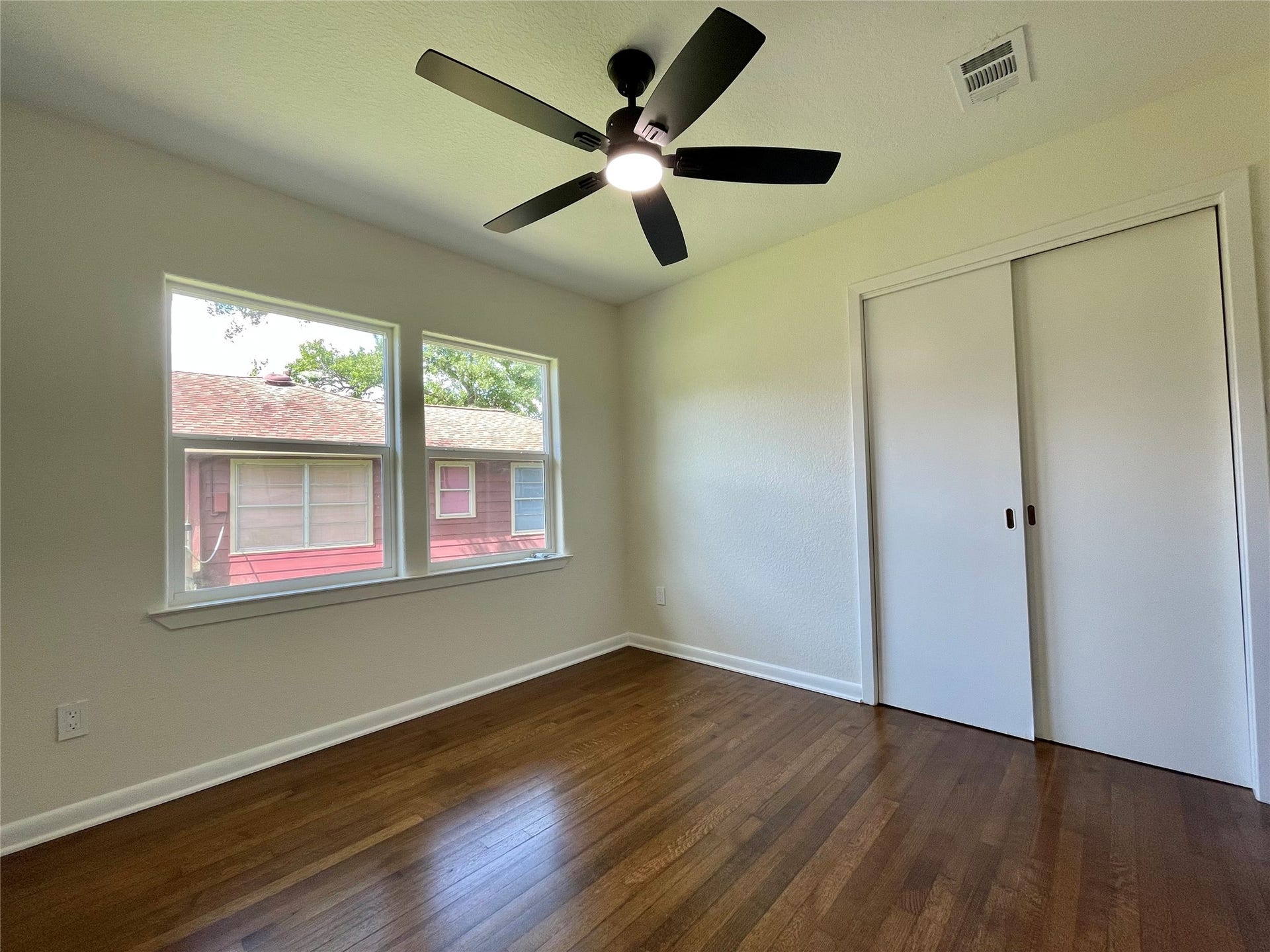 417 Jasmine Street, Lake Jackson, TX 77566 417 Jasmine Street, Lake Jackson, TX 77566