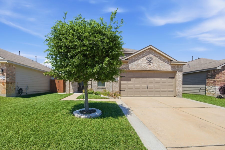 Property photo for 16519 Twinwalker Drive, Houston, TX