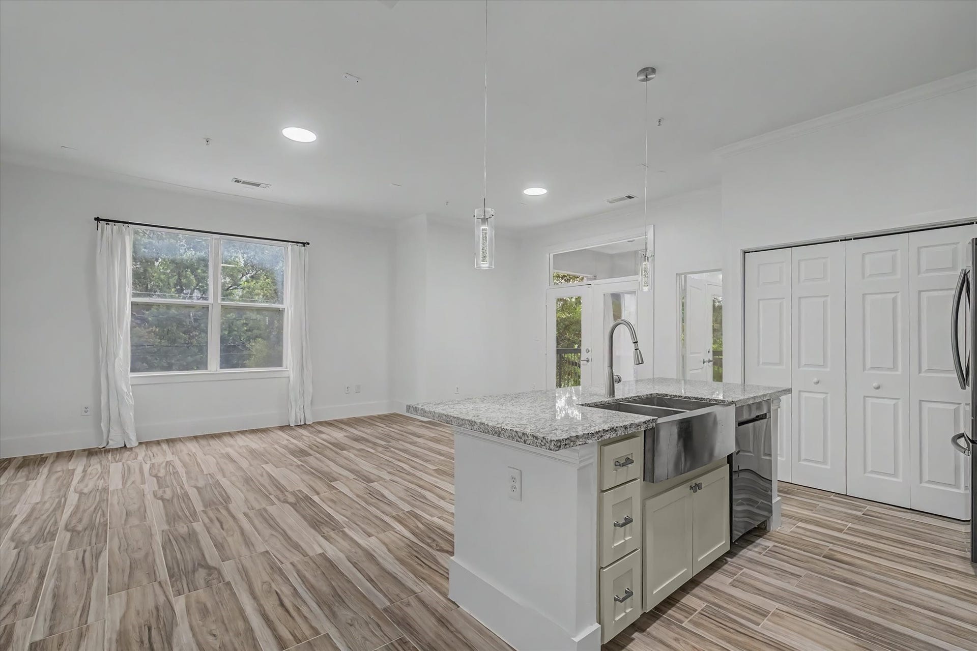 300 St Joseph Parkway, #124, Houston, TX 77002