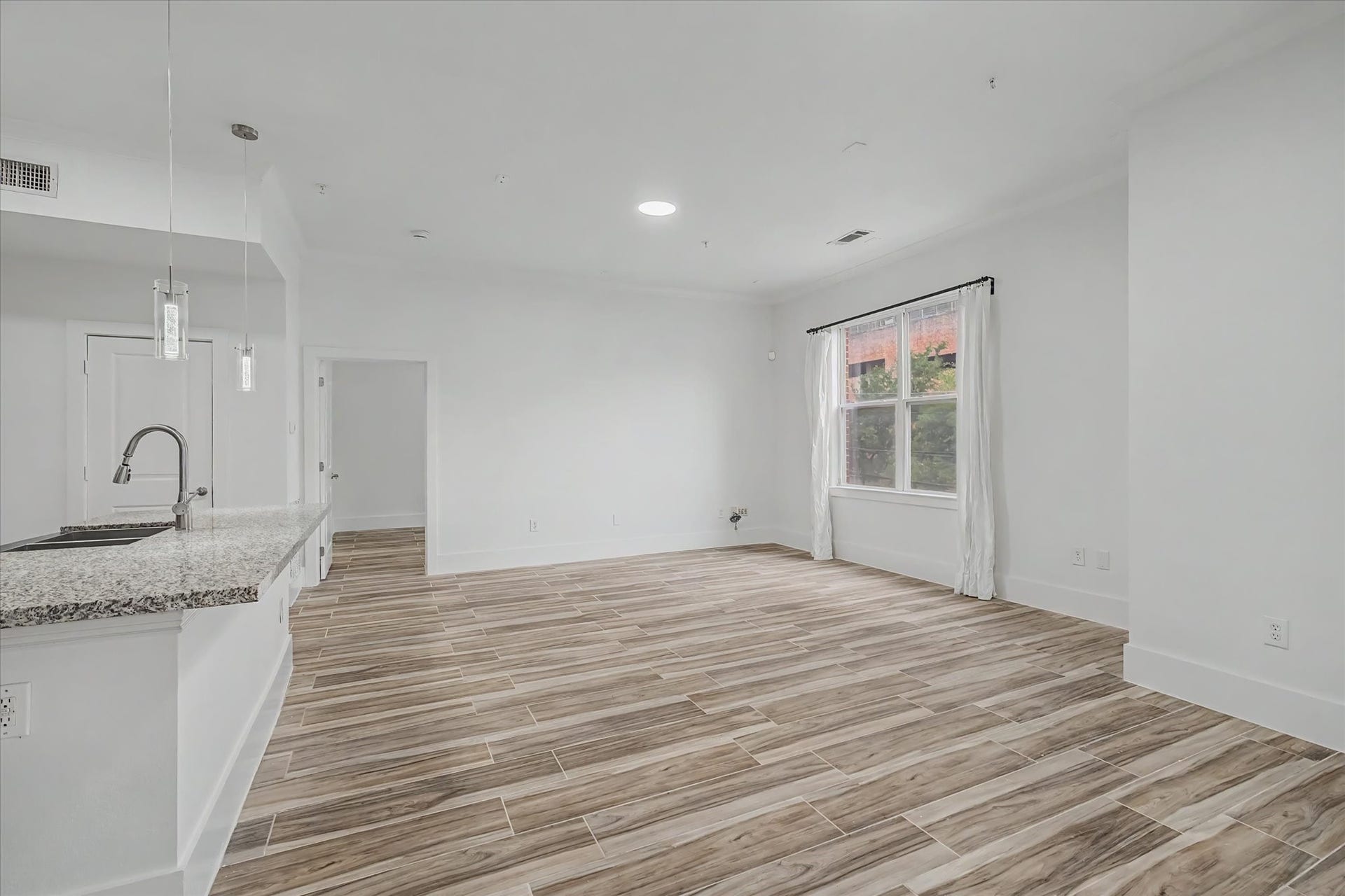 300 St Joseph Parkway, #124, Houston, TX 77002