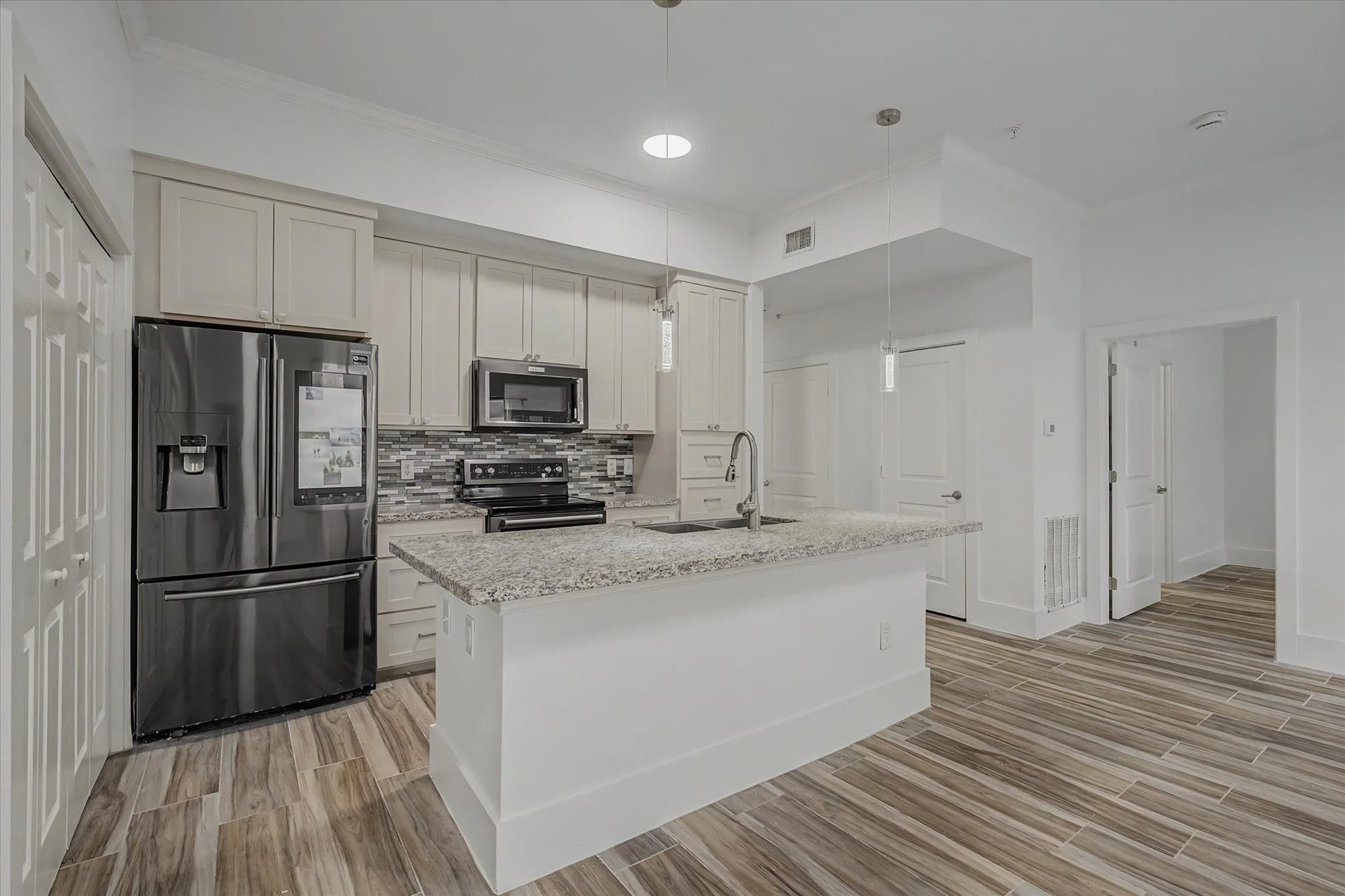 300 St Joseph Parkway, #124, Houston, TX 77002
