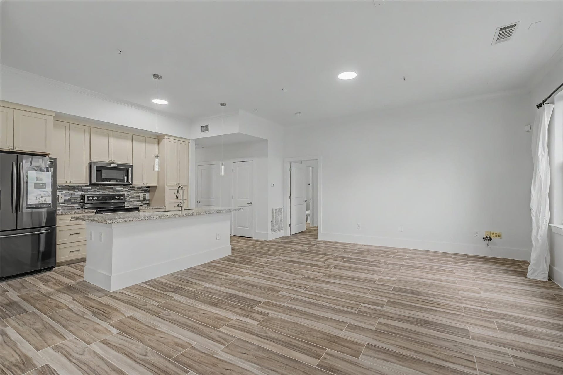 300 St Joseph Parkway, #124, Houston, TX 77002