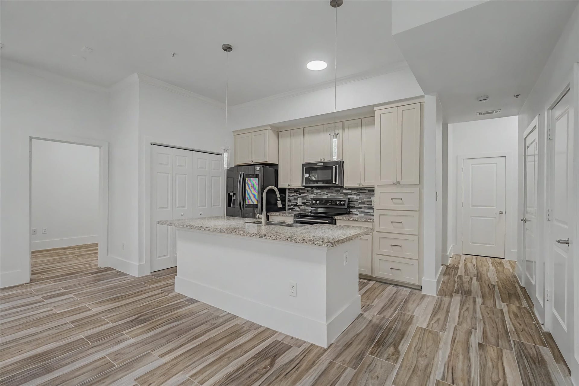300 St Joseph Parkway, #124, Houston, TX 77002