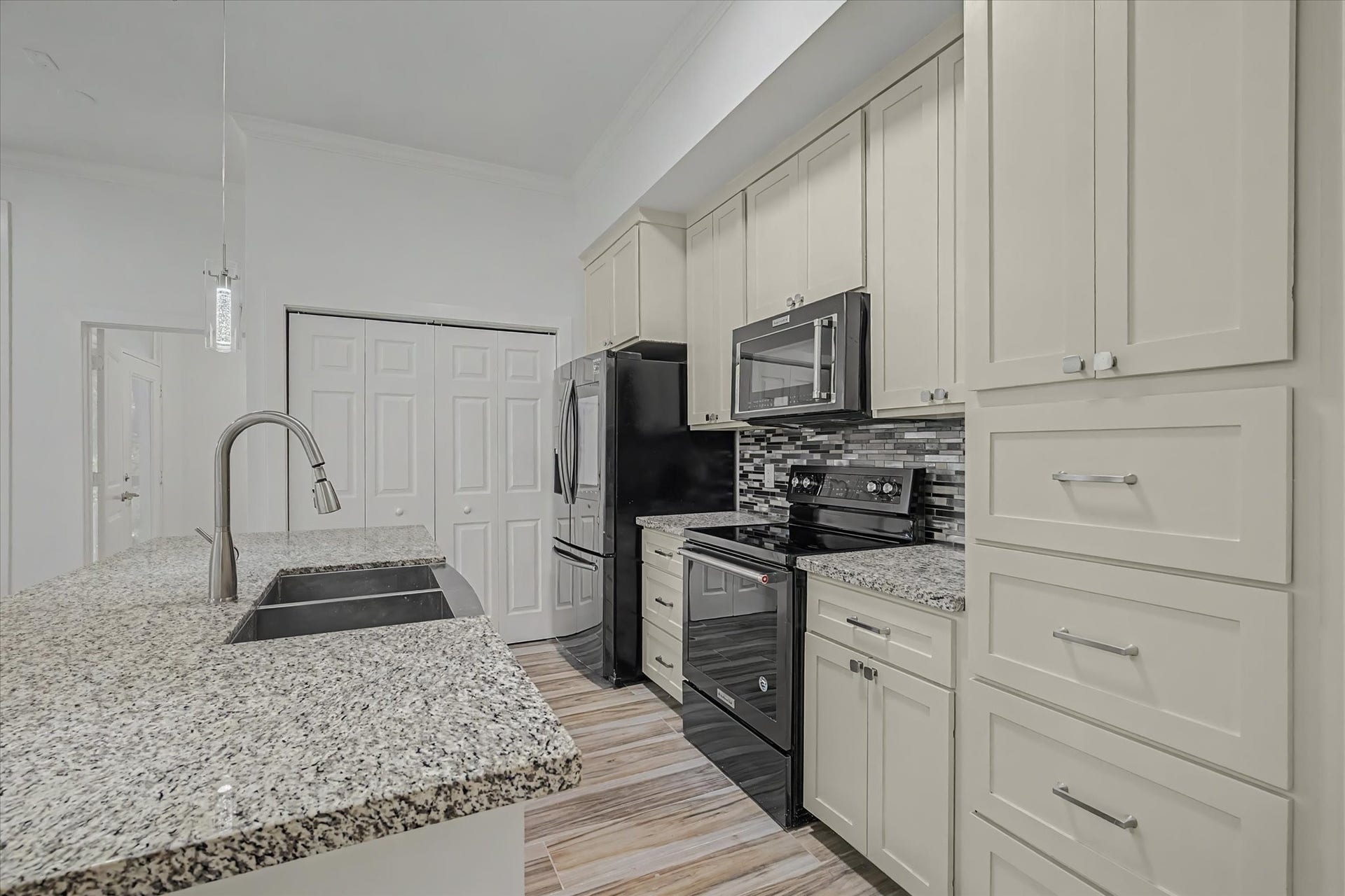 300 St Joseph Parkway, #124, Houston, TX 77002