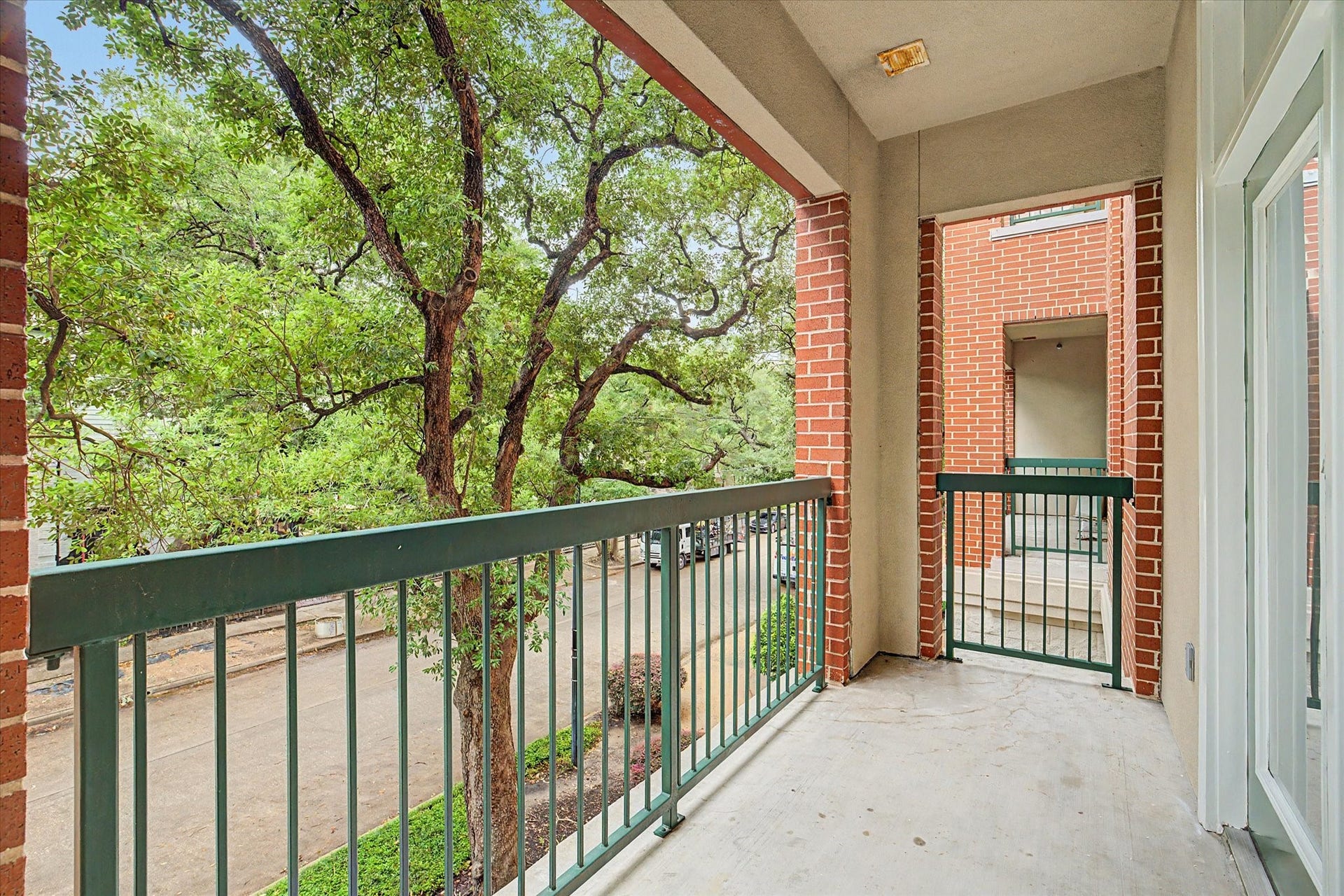300 St Joseph Parkway, #124, Houston, TX 77002