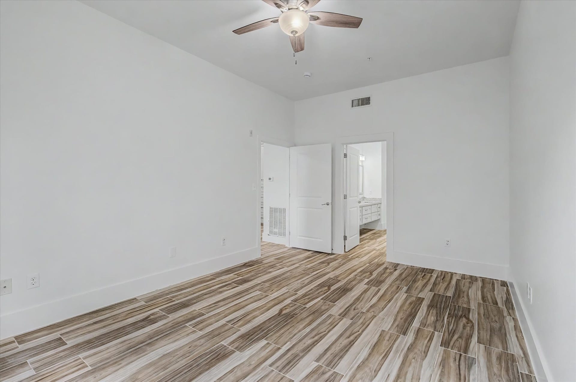 300 St Joseph Parkway, #124, Houston, TX 77002