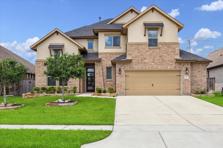 Property photo for 4815 Wagtail Way Lane, League City, TX