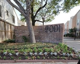 2001 Bering Drive, #3M, Houston, TX 77057