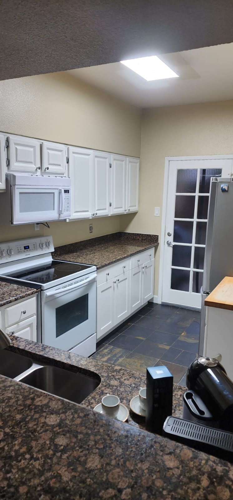 2001 Bering Drive, #3M, Houston, TX 77057