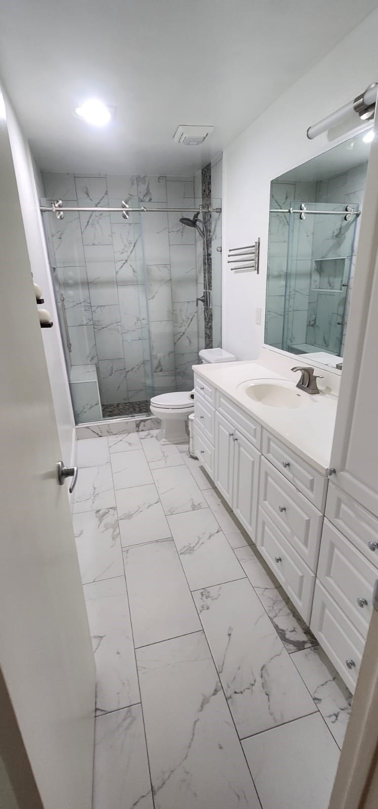 2001 Bering Drive, #3M, Houston, TX 77057