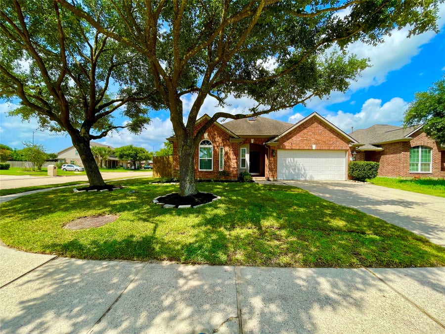 Property photo for 20503 Spring Aspen Lane, Spring, TX