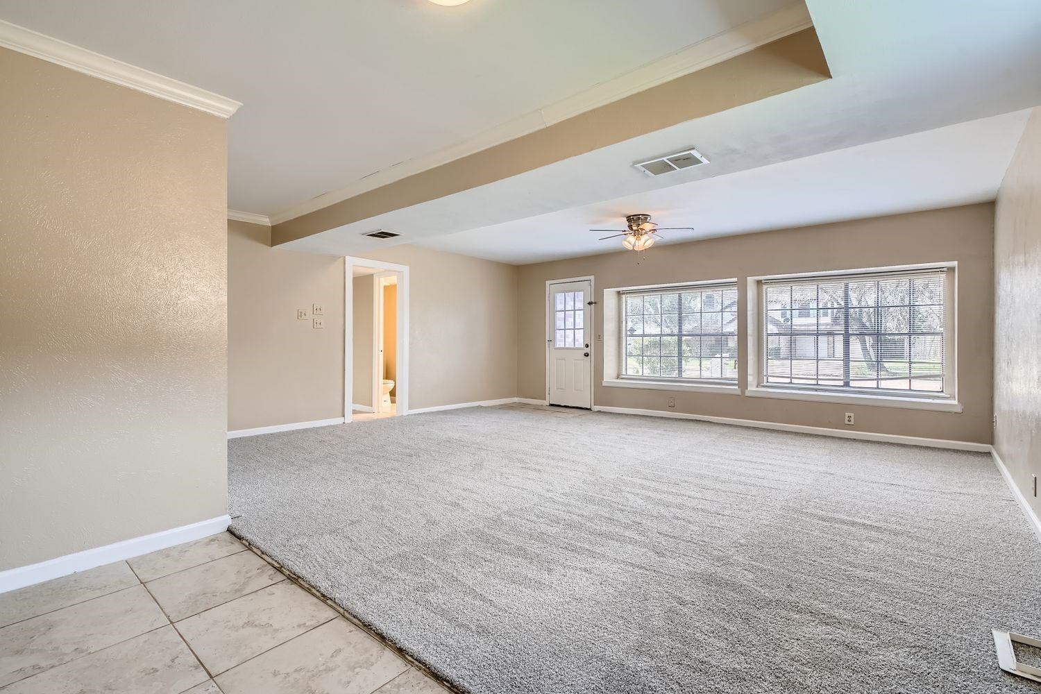 5714 Mackmiller Street, Houston, TX 77049 Family Room