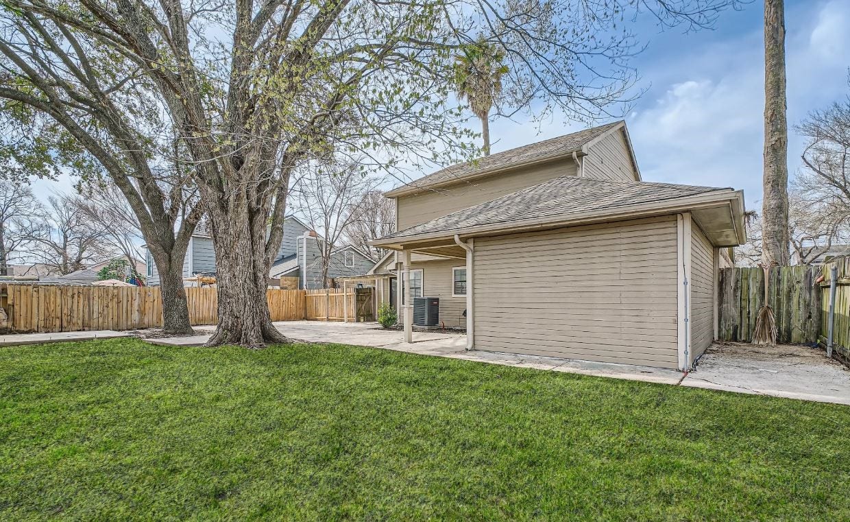 5714 Mackmiller Street, Houston, TX 77049 Backyard