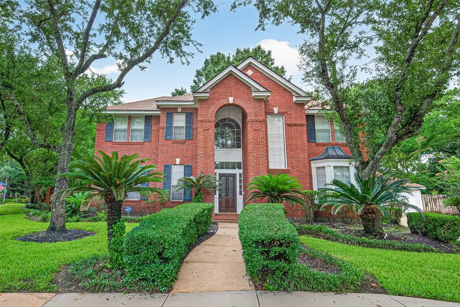 Property photo for 214 Huggins Ferry, Sugar Land, TX