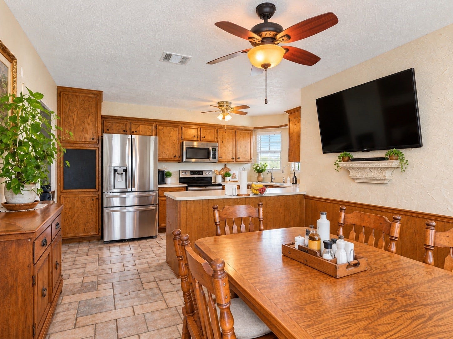 6007 Bee Hive Drive, Pasadena, TX 77505