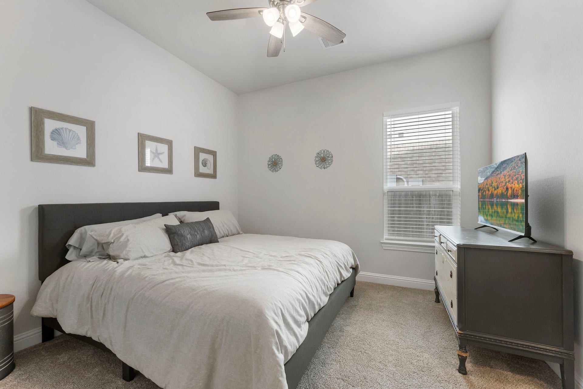 24307 Winter Lakes Drive, Katy, TX 77493 Secondary bedroom