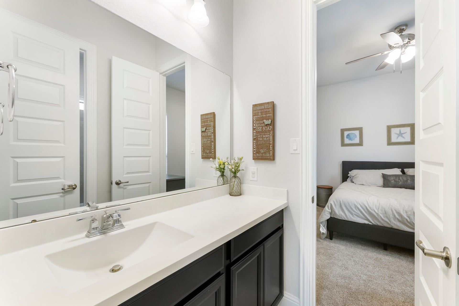 24307 Winter Lakes Drive, Katy, TX 77493 Jack and Jill bathroom