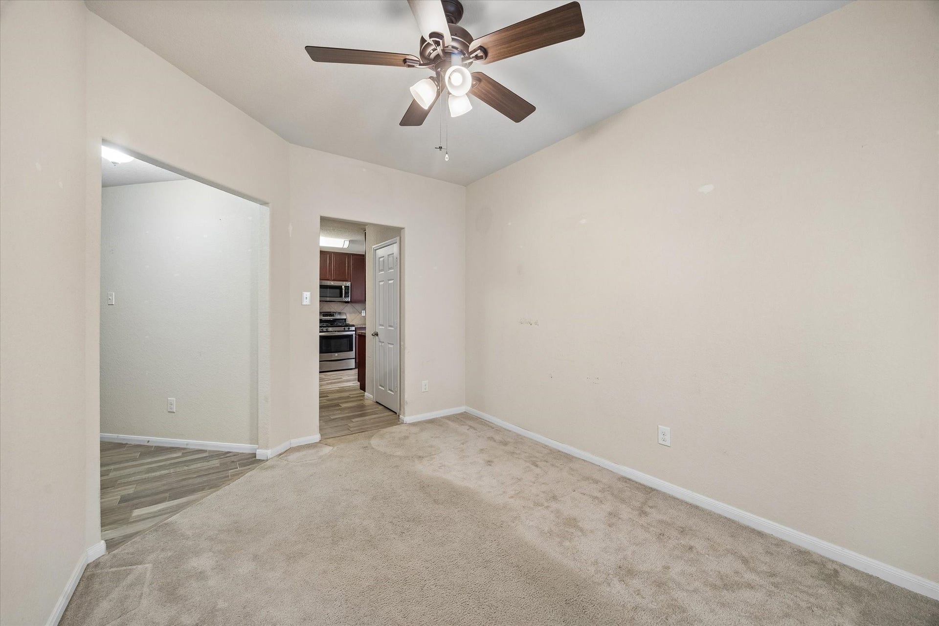 15643 Sheldon Ridge Way, Houston, TX 77044 15643 Sheldon Ridge Way, Houston, TX 77044