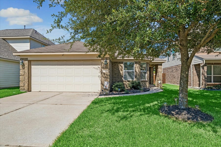 Property photo for 15643 Sheldon Ridge Way, Houston, TX