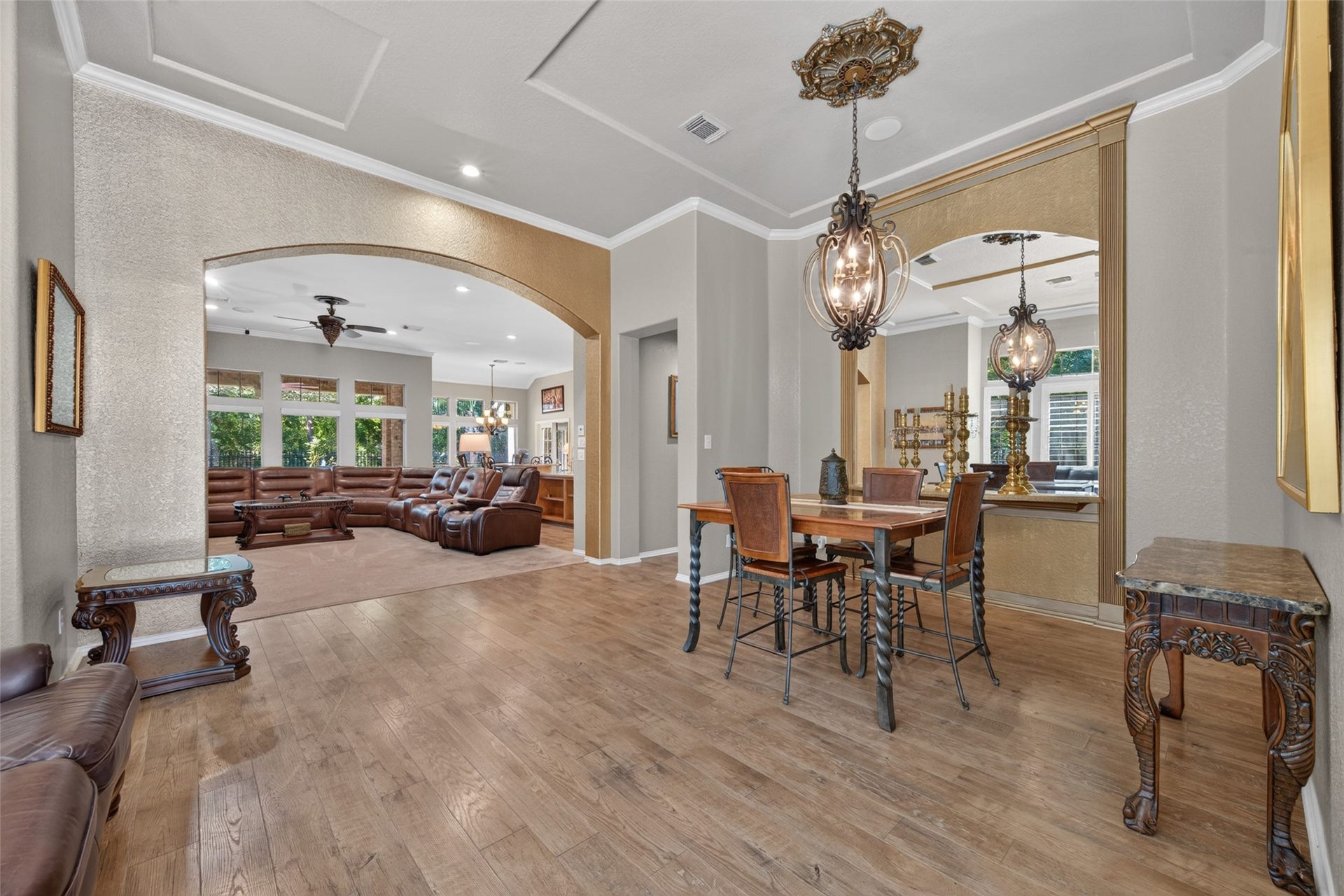 1811 Arbor Forest Trail, Houston, TX 77345 foyer/ formal dining space