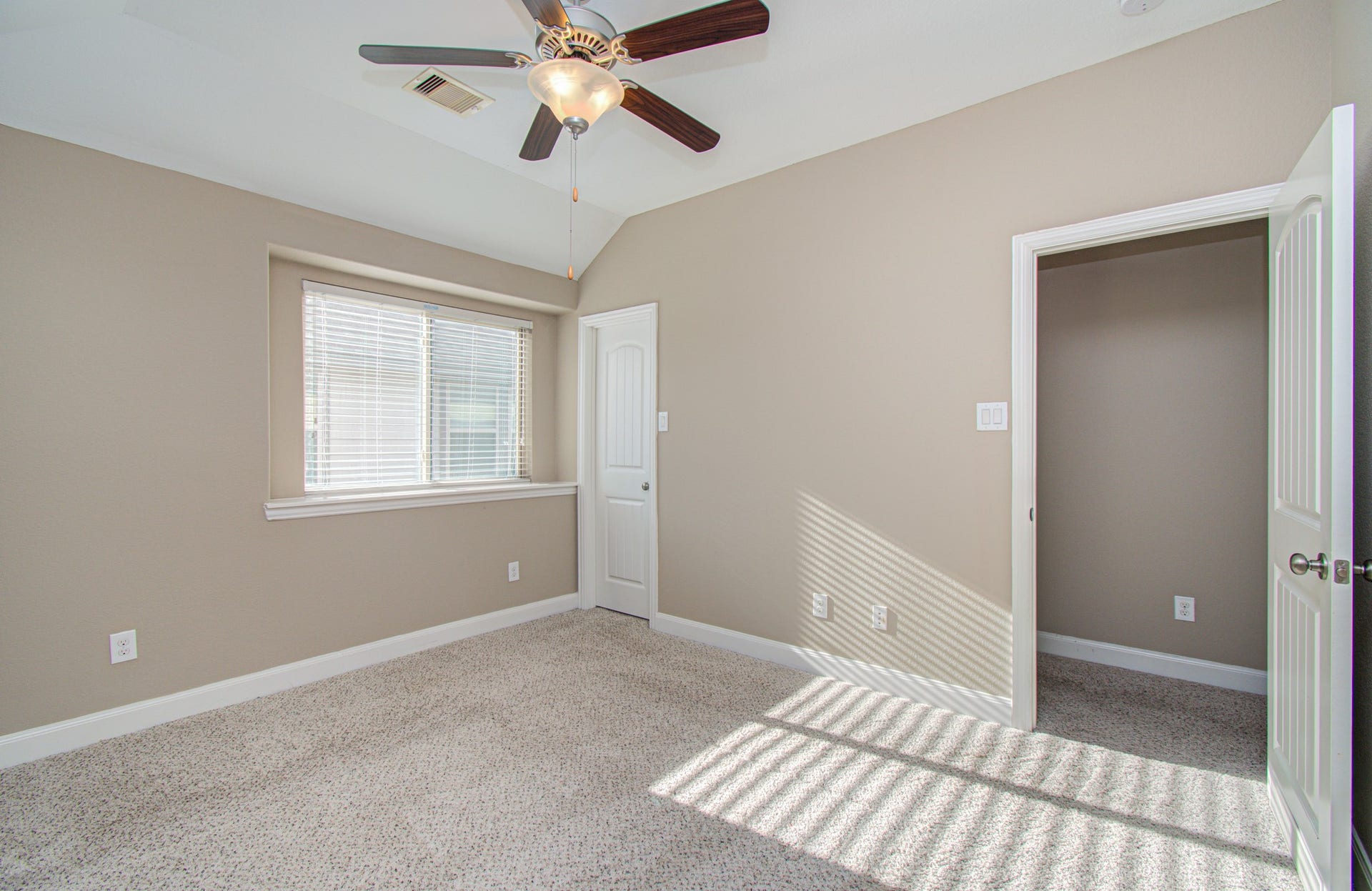 13403 Noble Landing Lane, Rosharon, TX 77583 13403 Noble Landing Lane, Rosharon, TX 77583