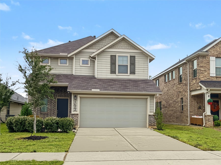 Property photo for 1423 Cecilia Vines Drive, Conroe, TX