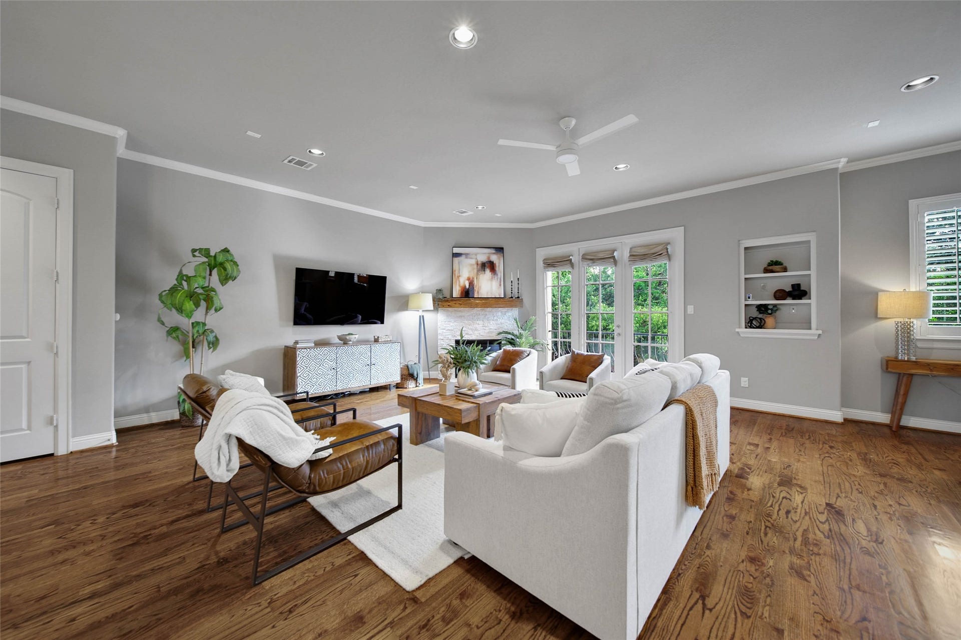2401 Cohn Street, Houston, TX 77007 2401 Cohn Street, Houston, TX 77007