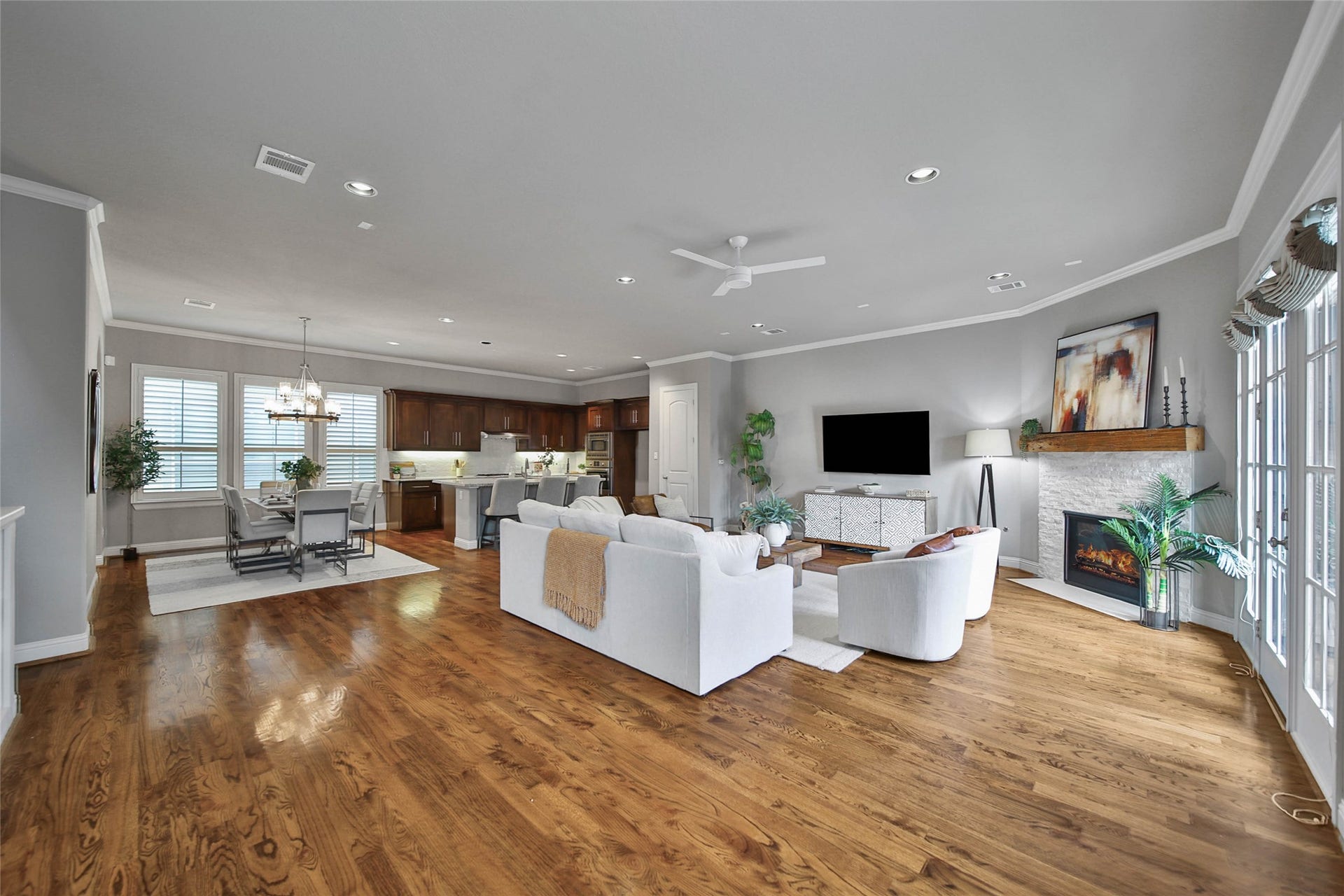 2401 Cohn Street, Houston, TX 77007 2401 Cohn Street, Houston, TX 77007