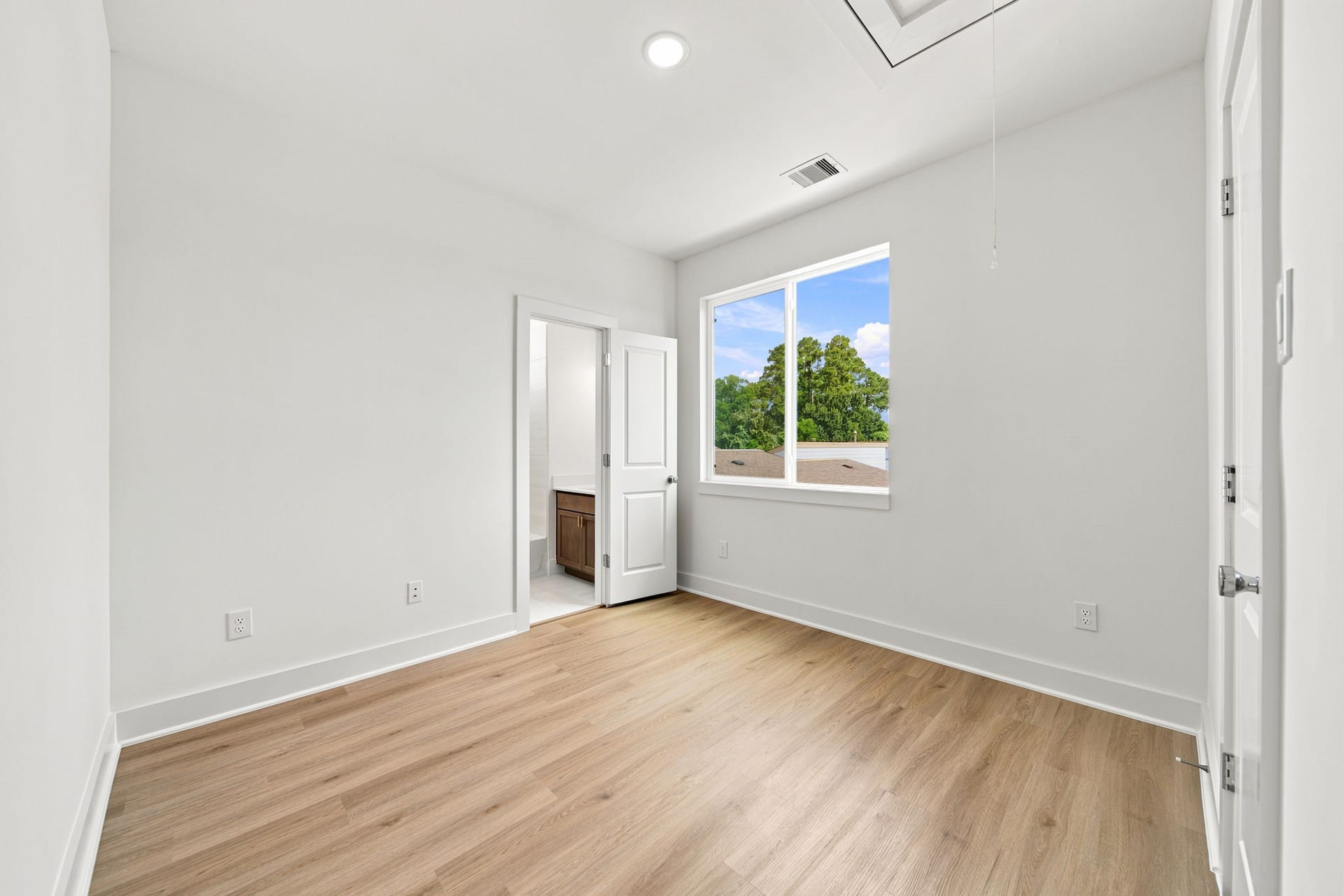 1648 W Tidwell Road, Houston, TX 77091 Bedroom #3
