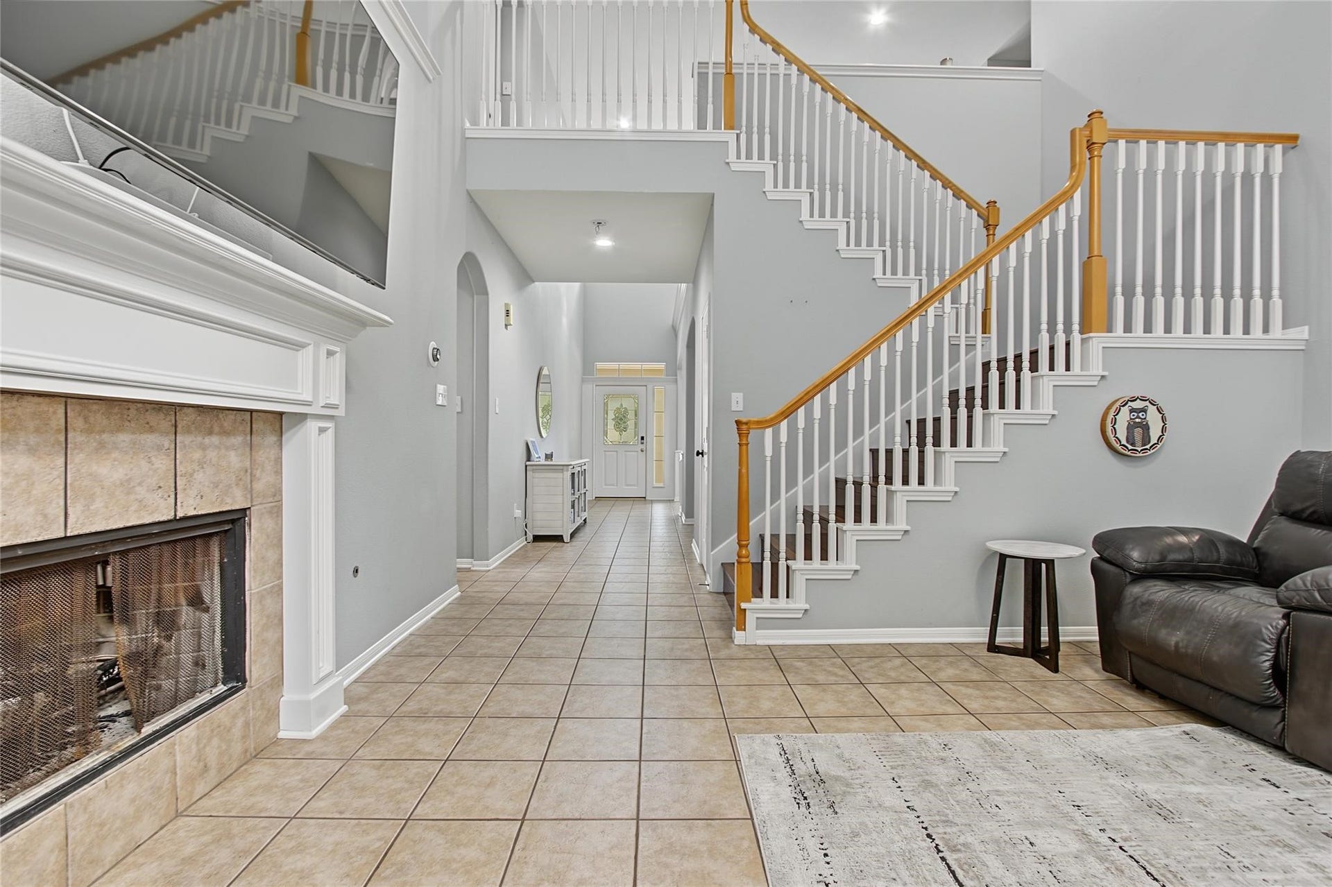 19 E Sundance Circle, The Woodlands, TX 77382 19 E Sundance Circle, The Woodlands, TX 77382