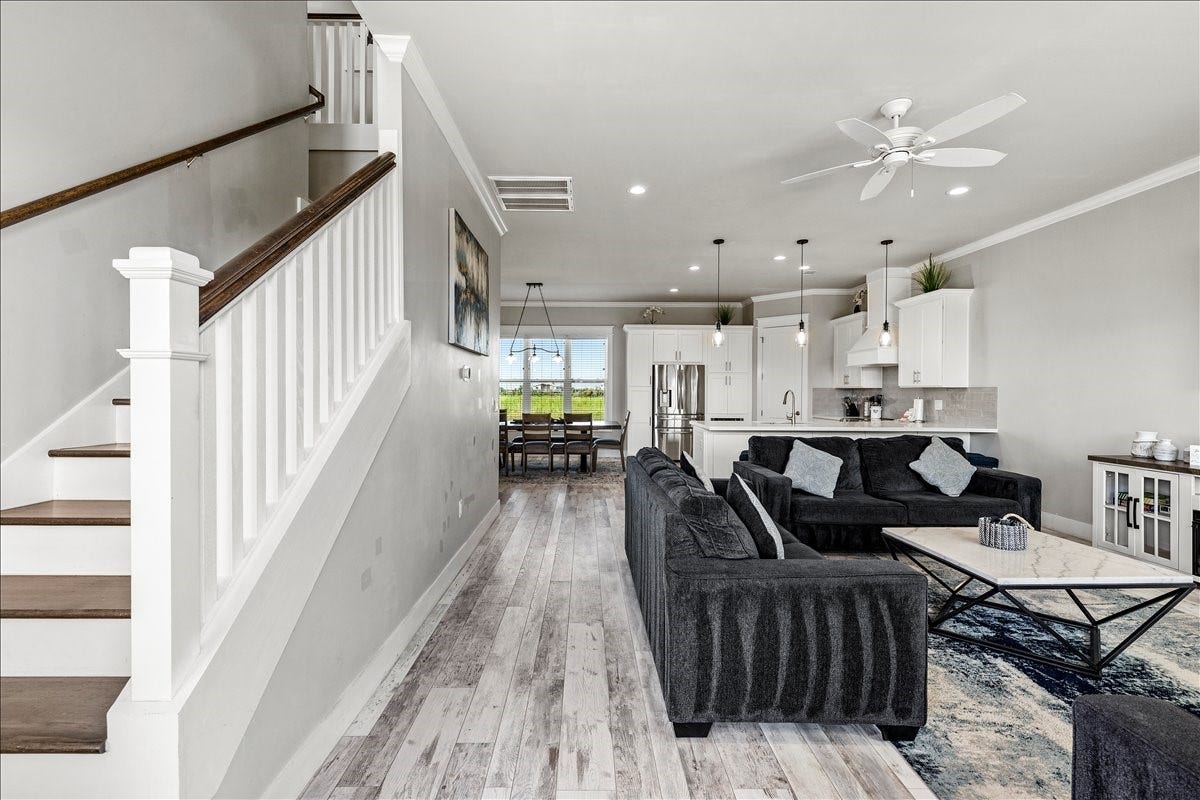 14206 Treasure Court, Galveston, TX 77554 Entryway