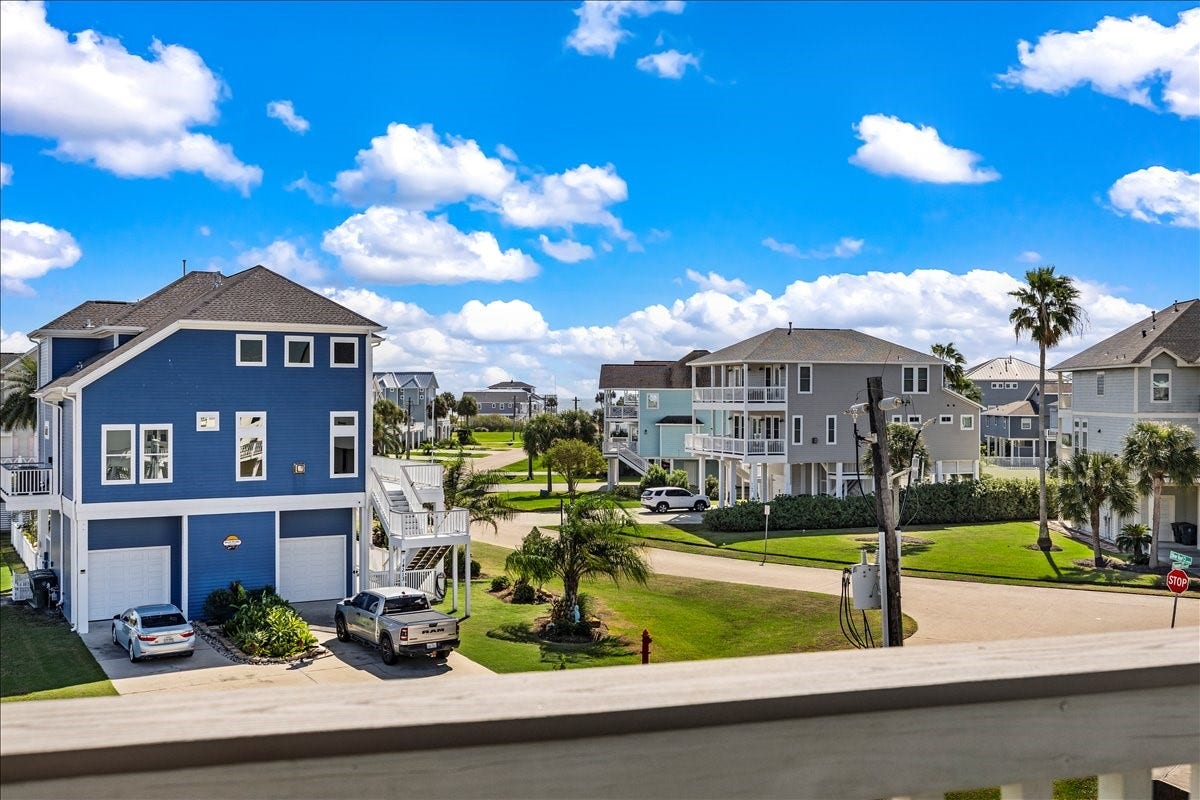 14206 Treasure Court, Galveston, TX 77554 2nd Floor Deck with view of beach!