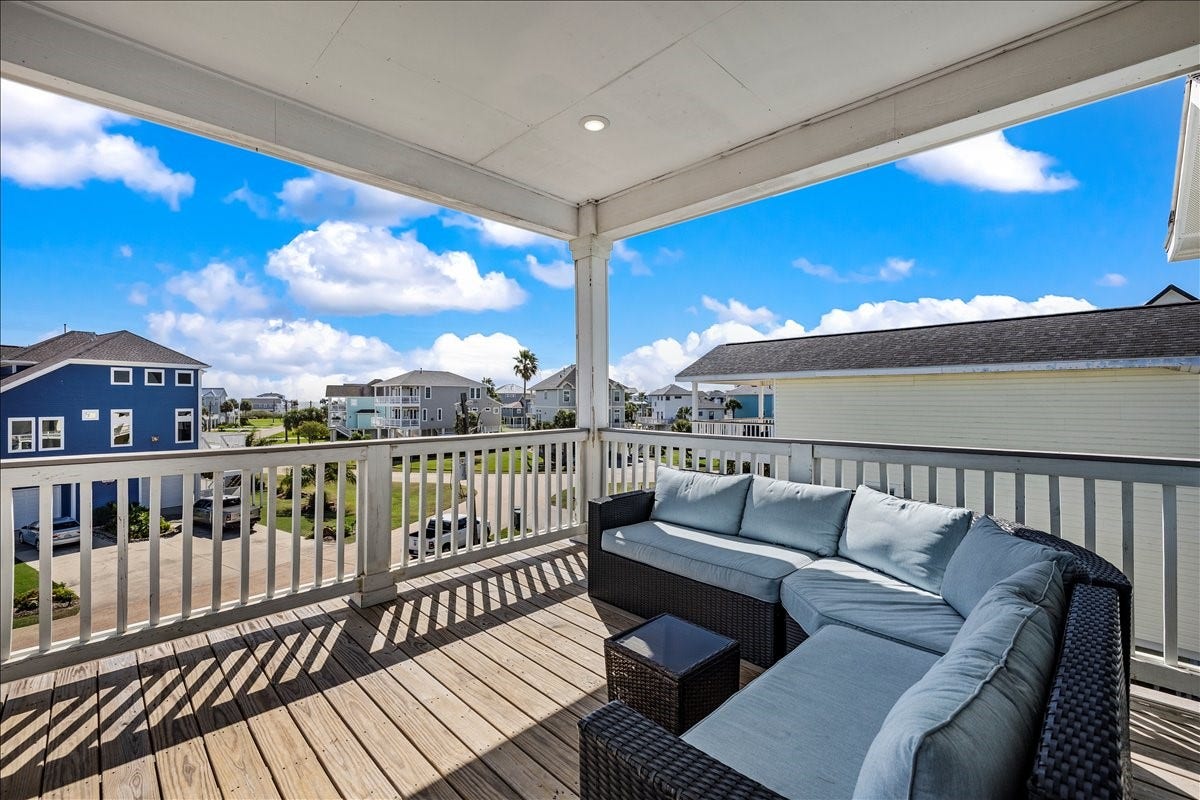 14206 Treasure Court, Galveston, TX 77554 2nd Floor Deck