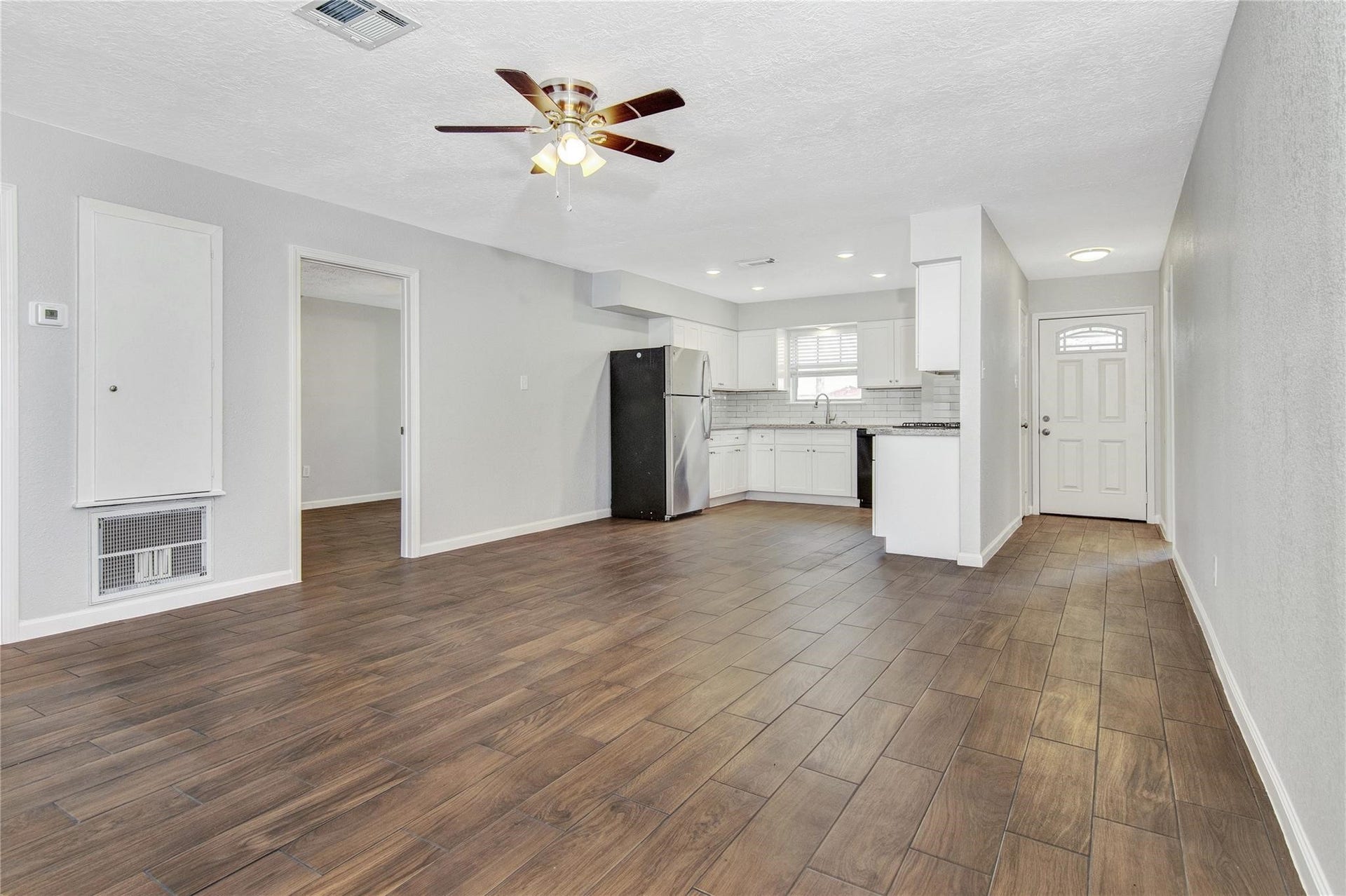 3022 Poe Road, Houston, TX 77051